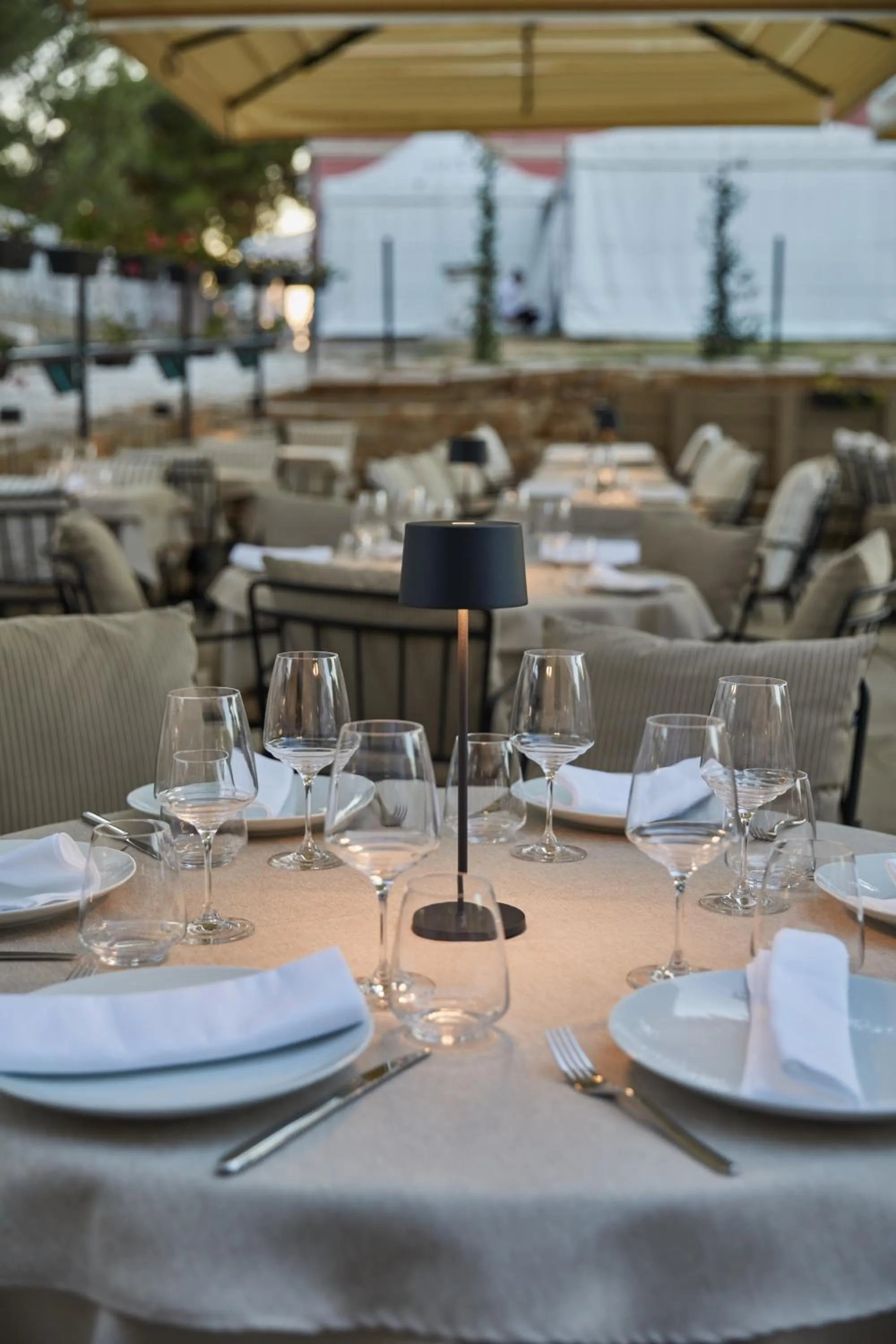 Restaurant/places to eat in Martis Forum Heritage Hotel & Residence