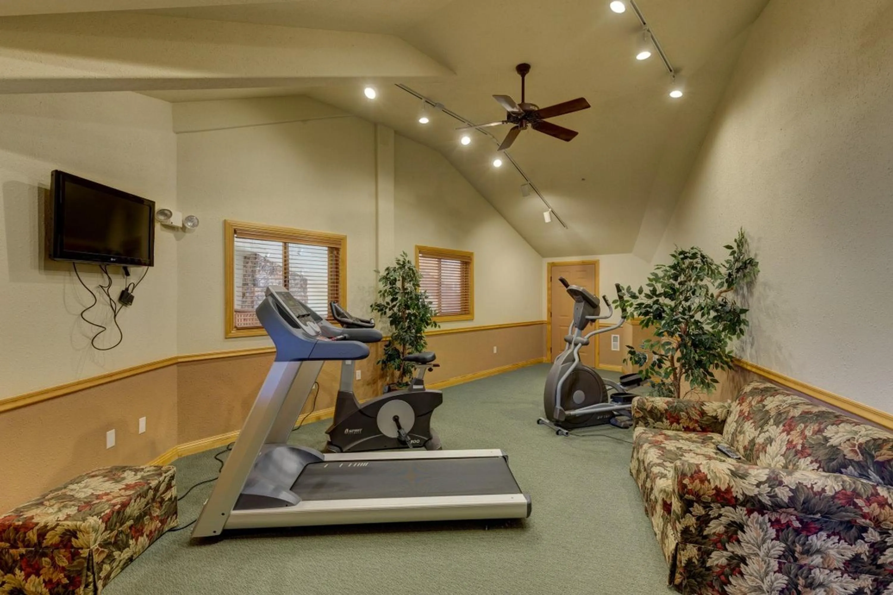Fitness centre/facilities in Hidden River Lodge by Summit County Mountain Retreats