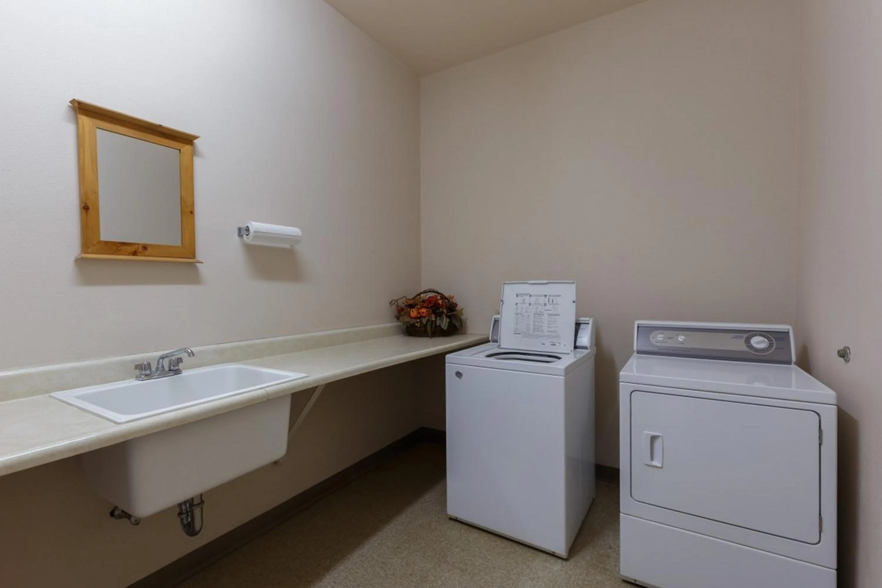 laundry in Jackpine Lodge by Summit County Mountain Retreats