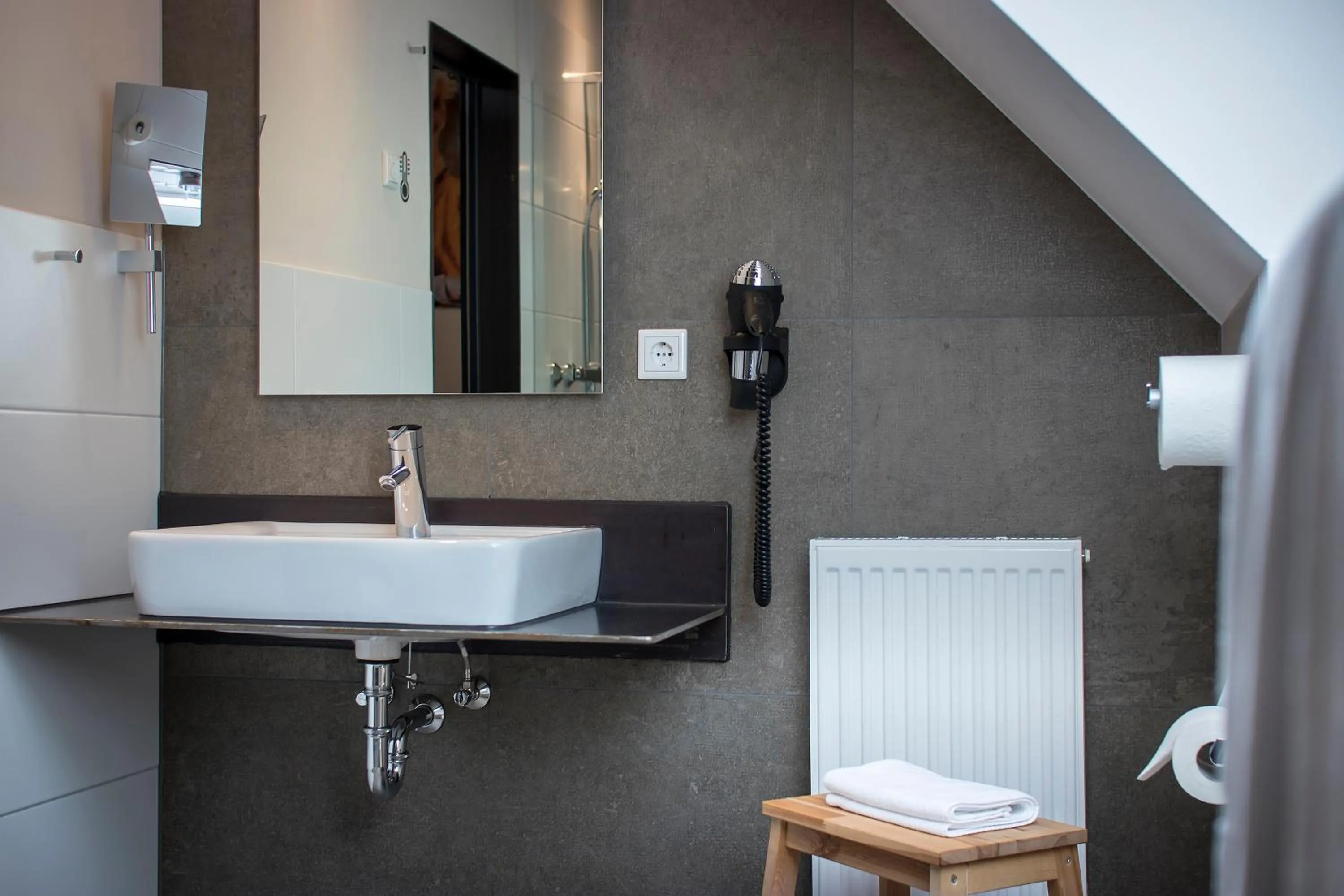 Bathroom in Kochs Stadthotel