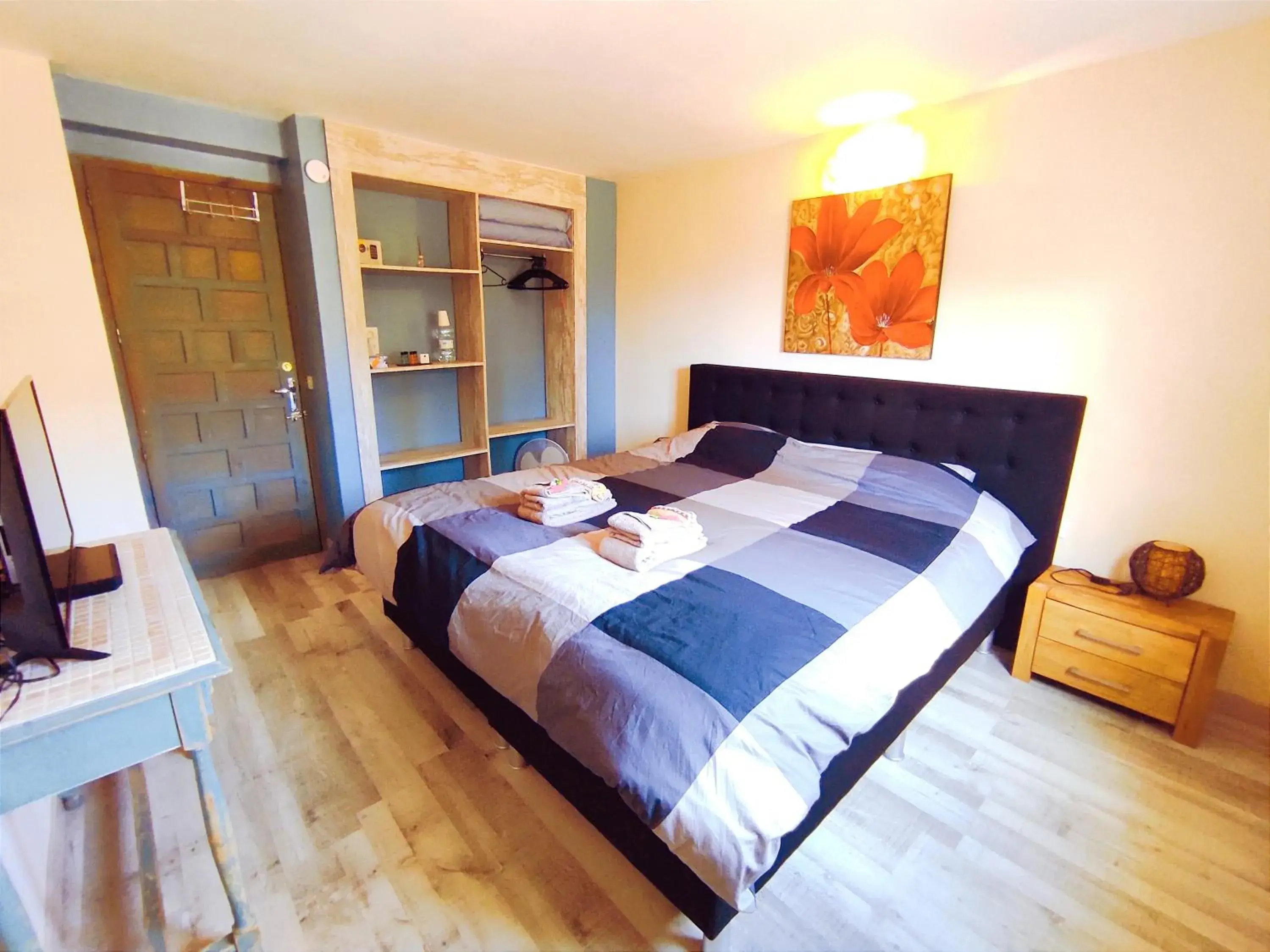 Double Room with Shared Bathroom in Casa Pura Vida Double Room with Shared Bathroom in Casa Pura Vida