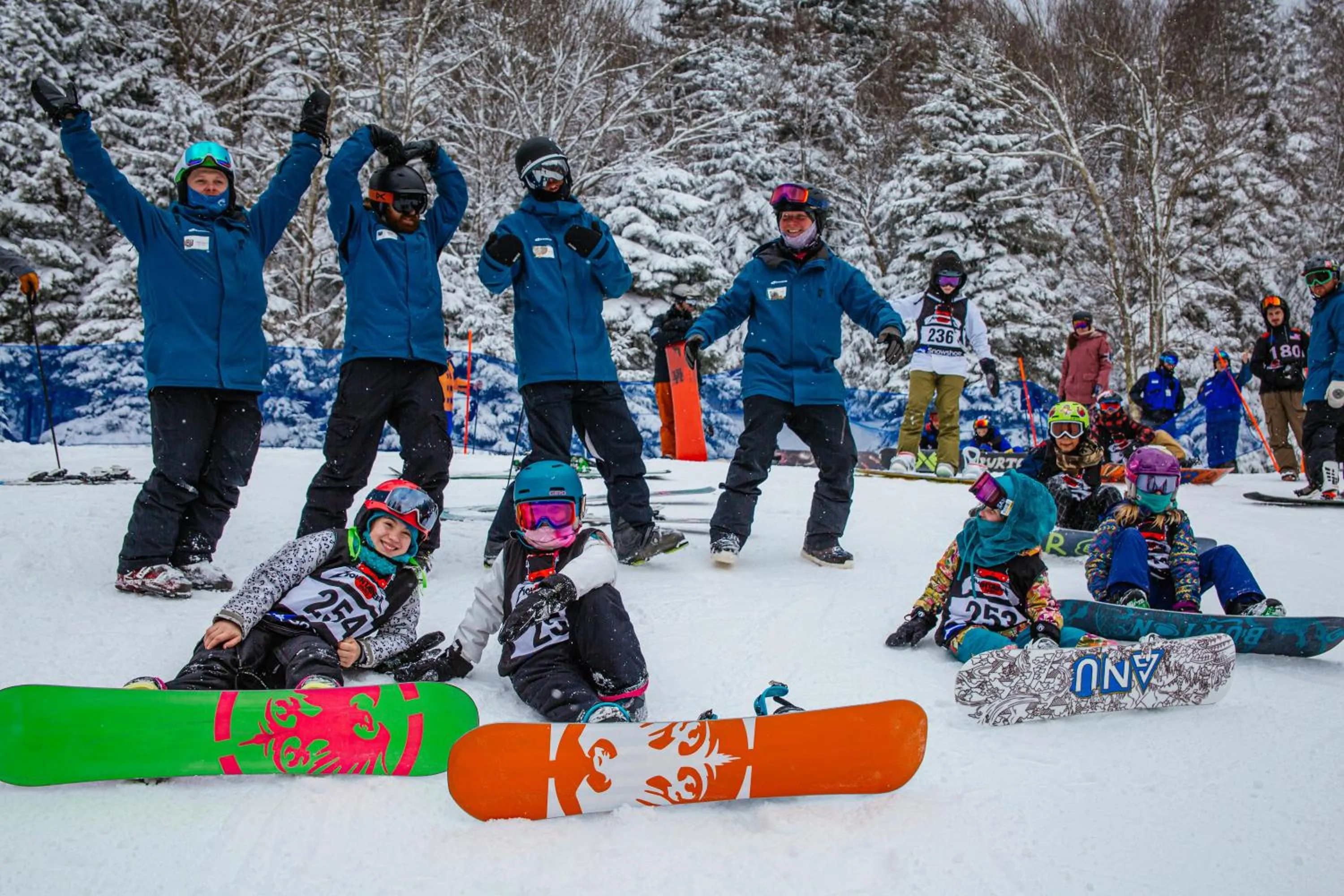 Property building in Stroll to Slopes, Village Area, Ski in-out MtLodge 343