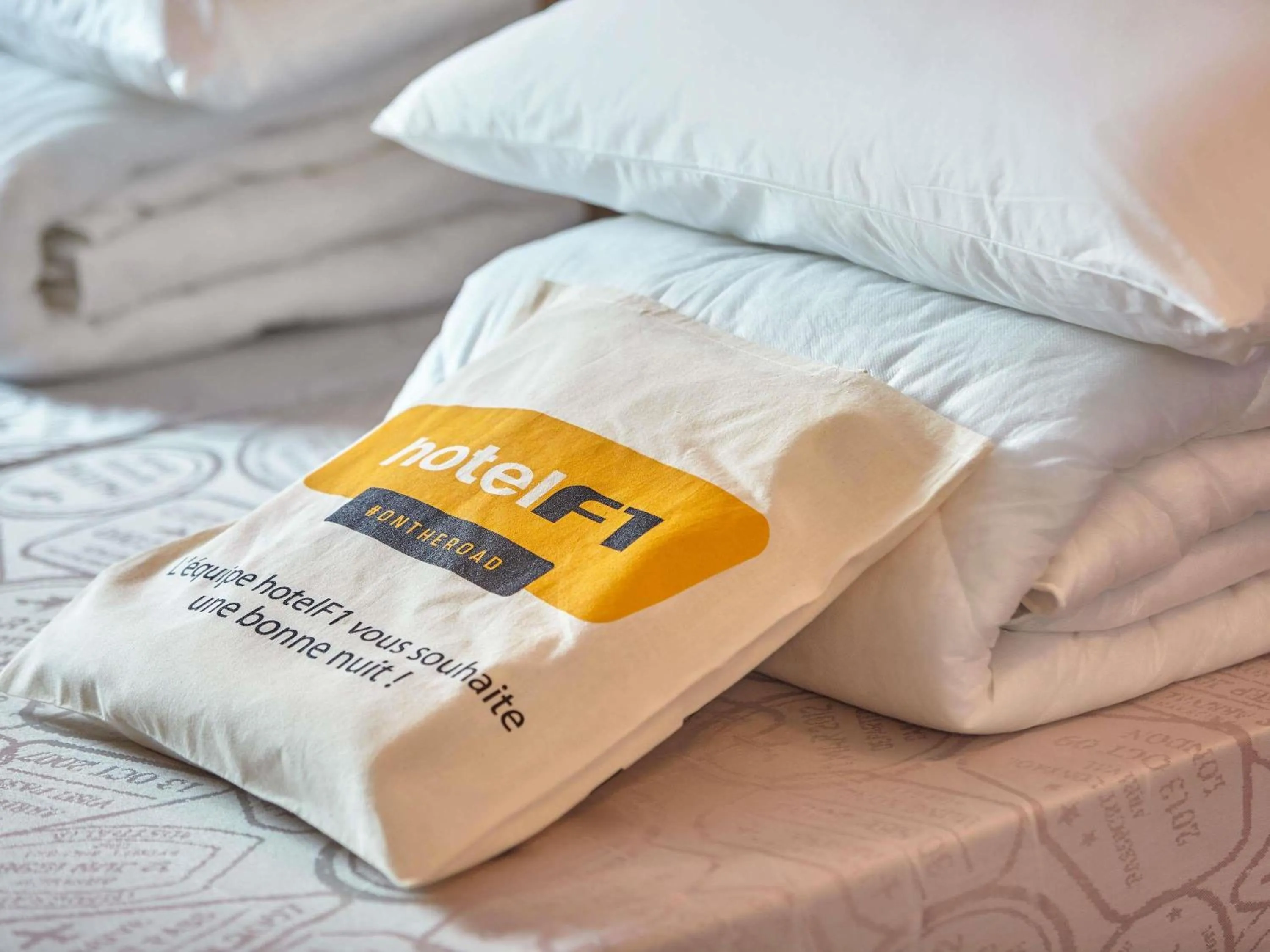 Other, Bed in hotelF1 Bordeaux Sud Villenave d'Ornon