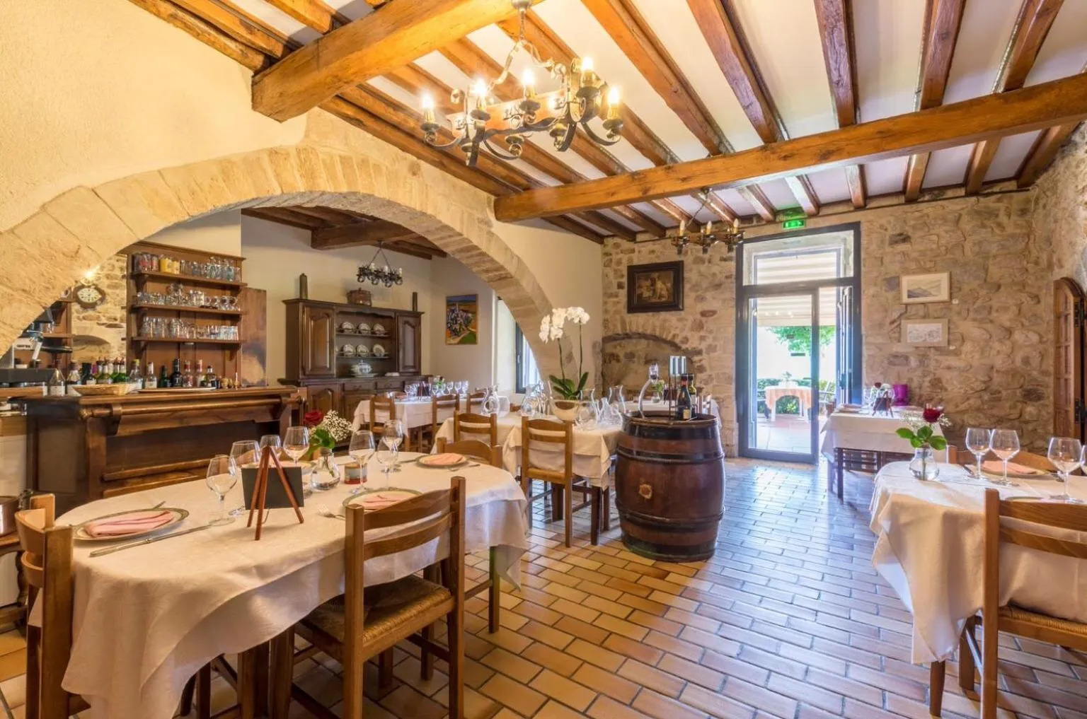 Restaurant/places to eat in Auberge de Saugras