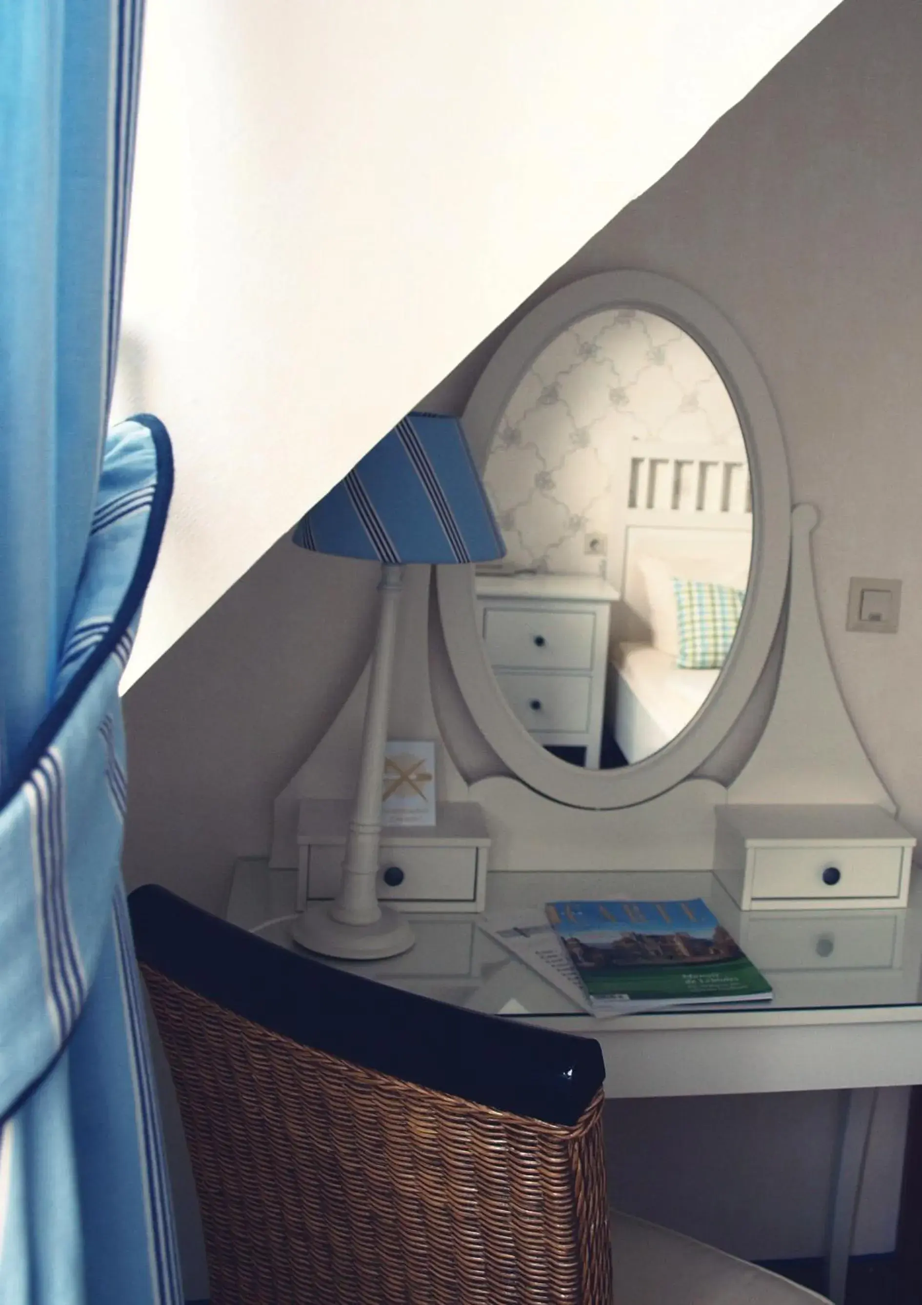 Single Room in Hotel Rüdesheimer Hof - Superior Single Room in Hotel Rüdesheimer Hof - Superior