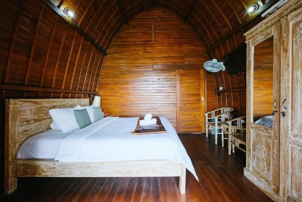 Bed in Villa Kedisan Lakeview