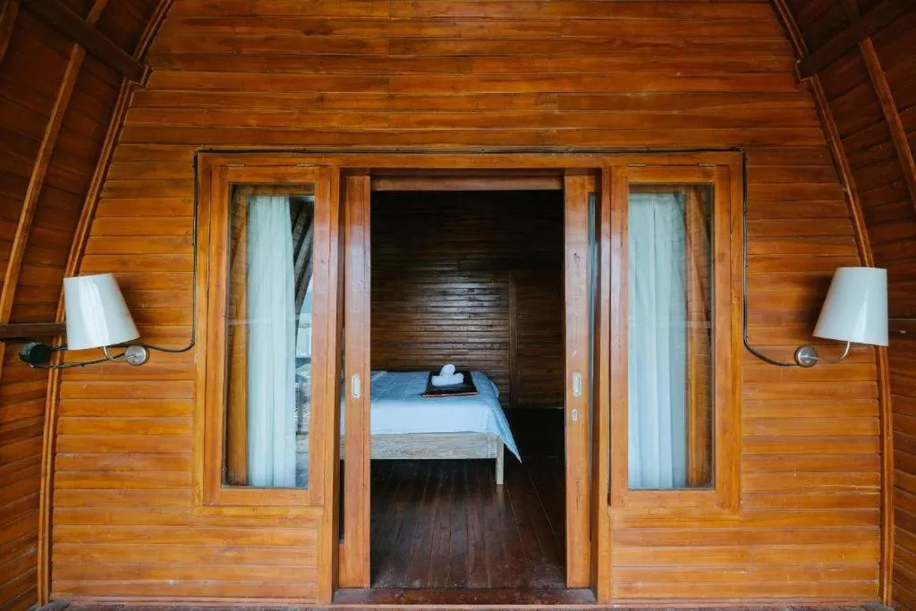Bed in Villa Kedisan Lakeview