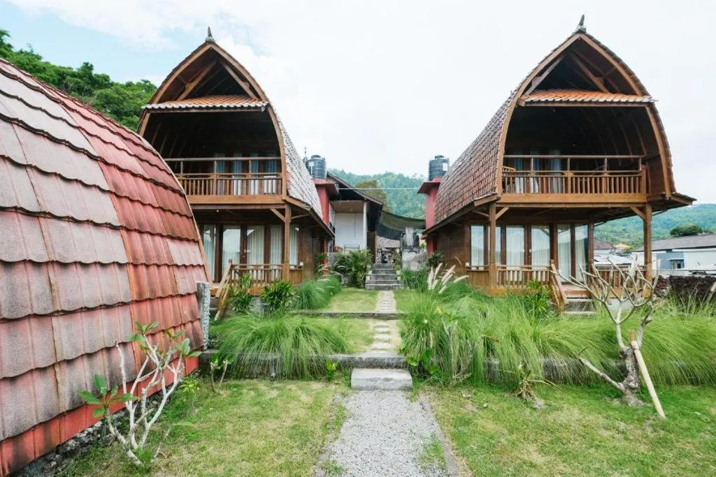 Property building in Villa Kedisan Lakeview