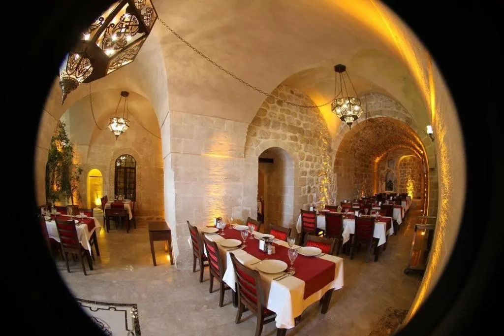 Restaurant/places to eat in Tuğhan Hotel