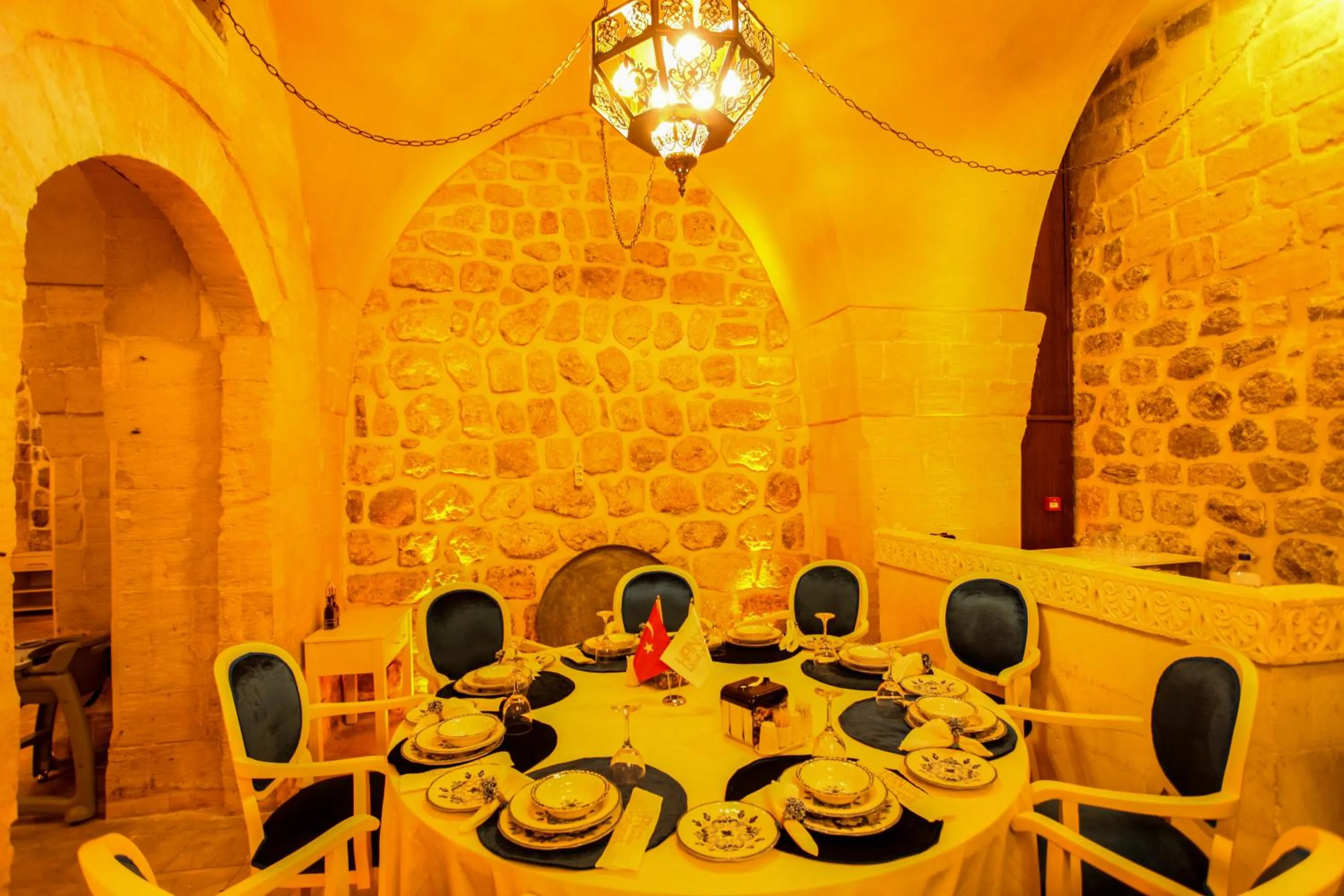 Restaurant/places to eat in Tuğhan Hotel