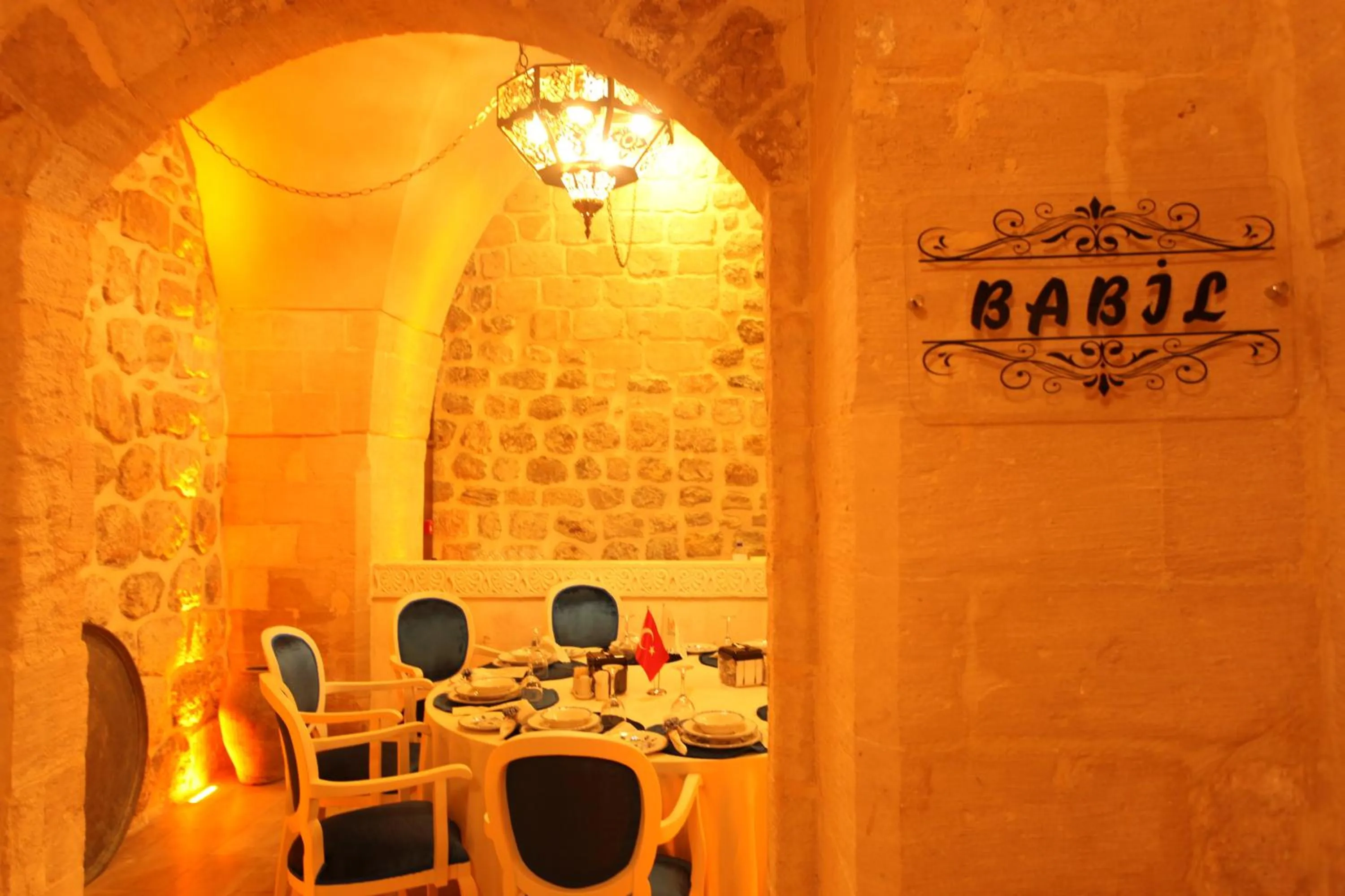 Restaurant/places to eat in Tuğhan Hotel