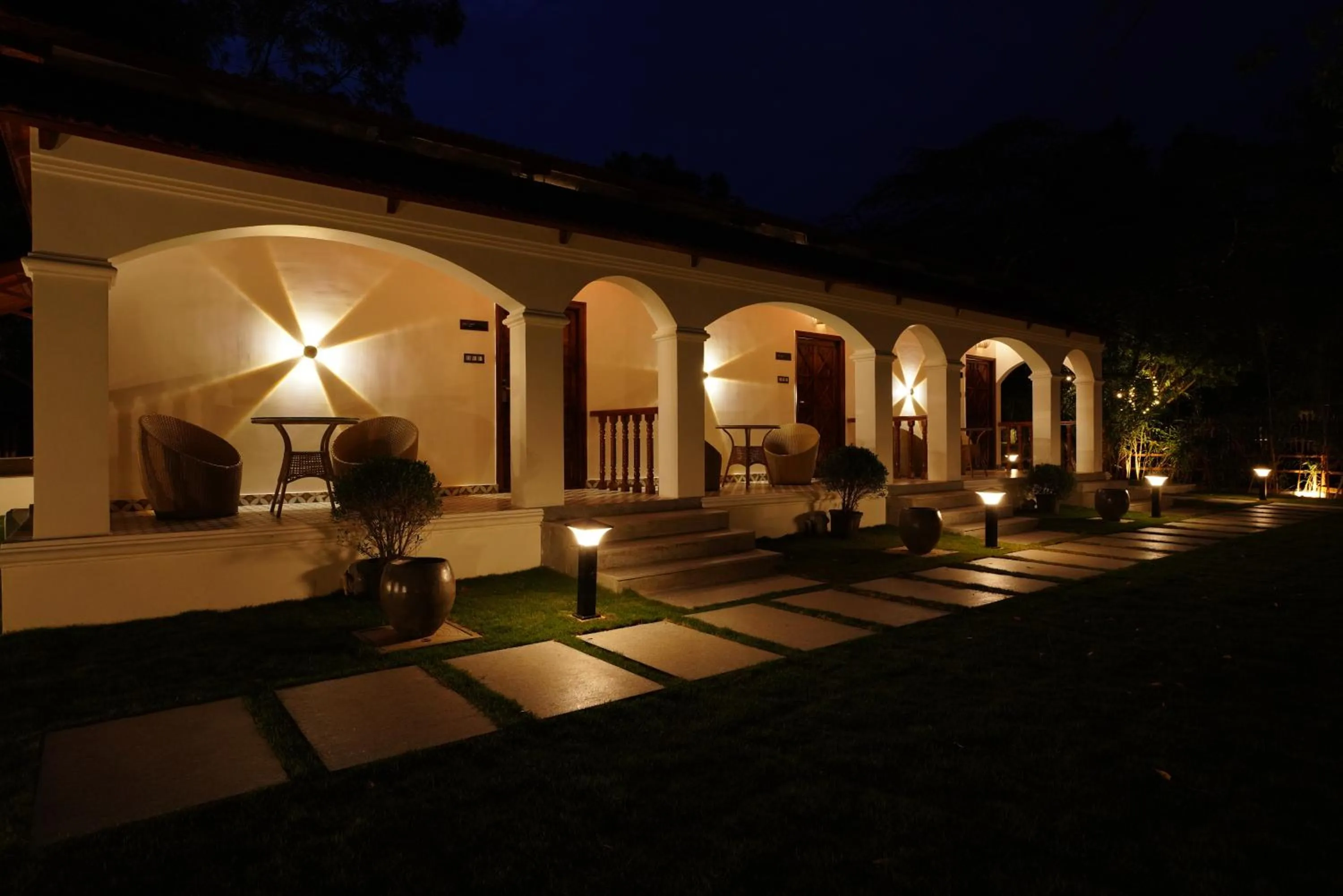 Night in Brown Town Resort & Spa