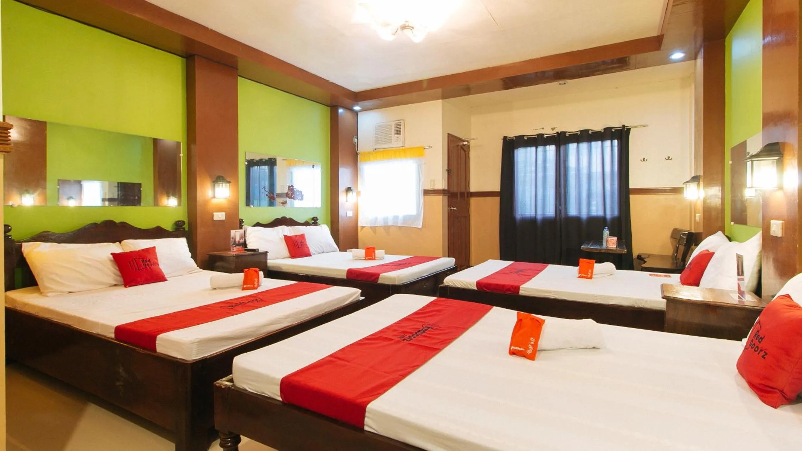 Bed in RedDoorz Plus near Municipality of Luisiana Laguna