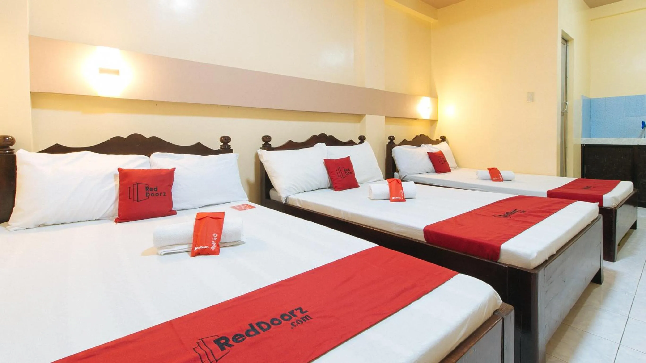 Bed in RedDoorz Plus near Municipality of Luisiana Laguna