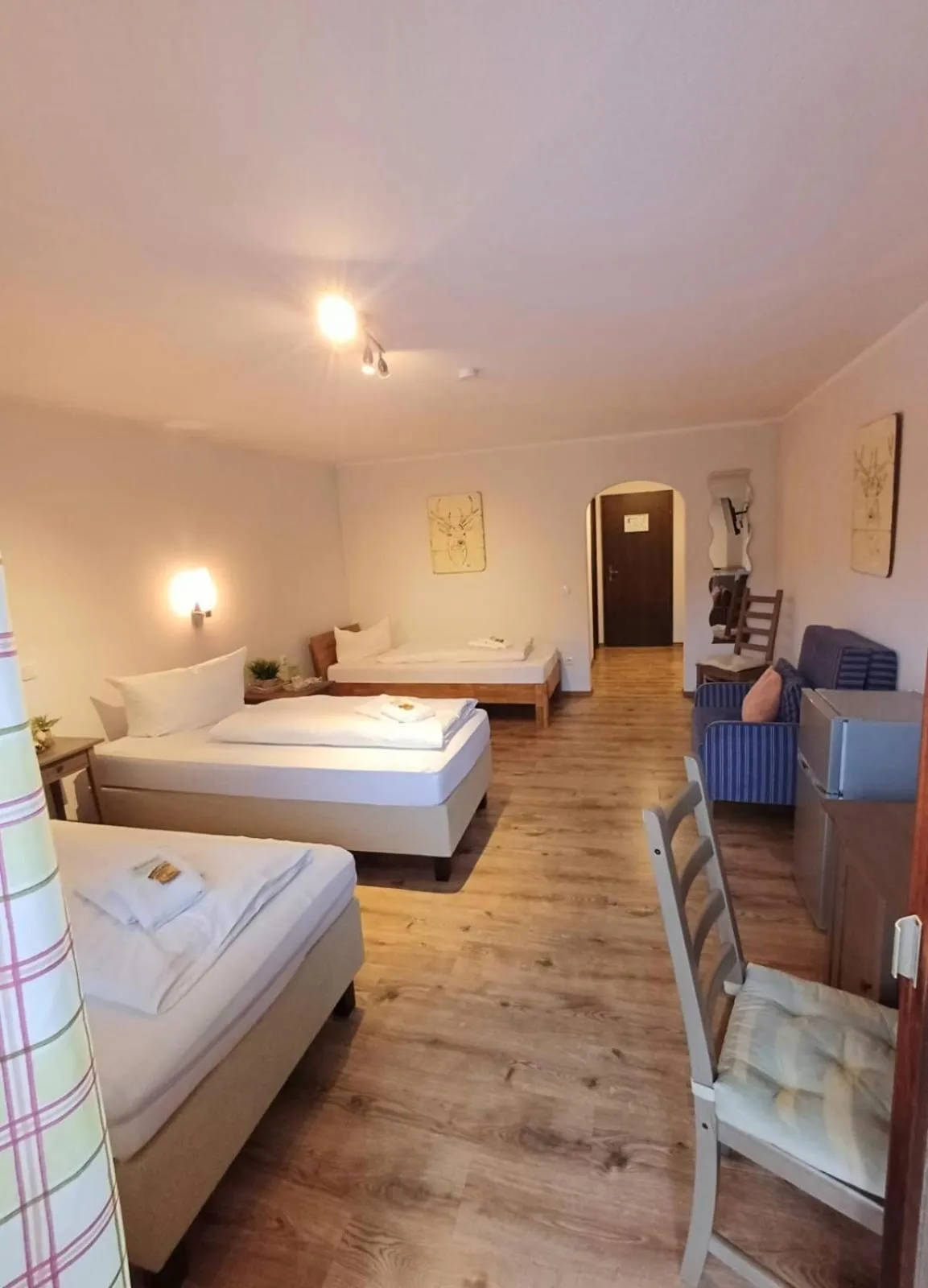 Bedroom in Günstige Zimmer im Spessart