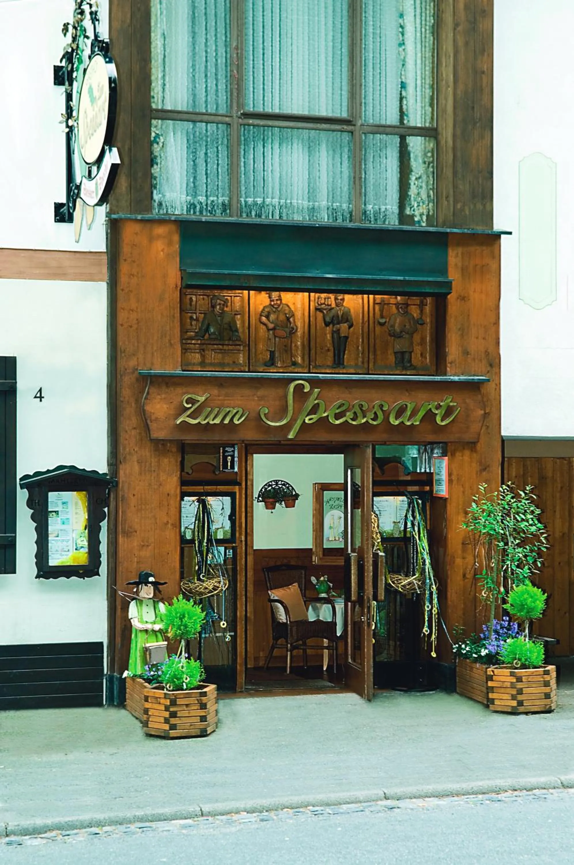 Facade/entrance in Günstige Zimmer im Spessart