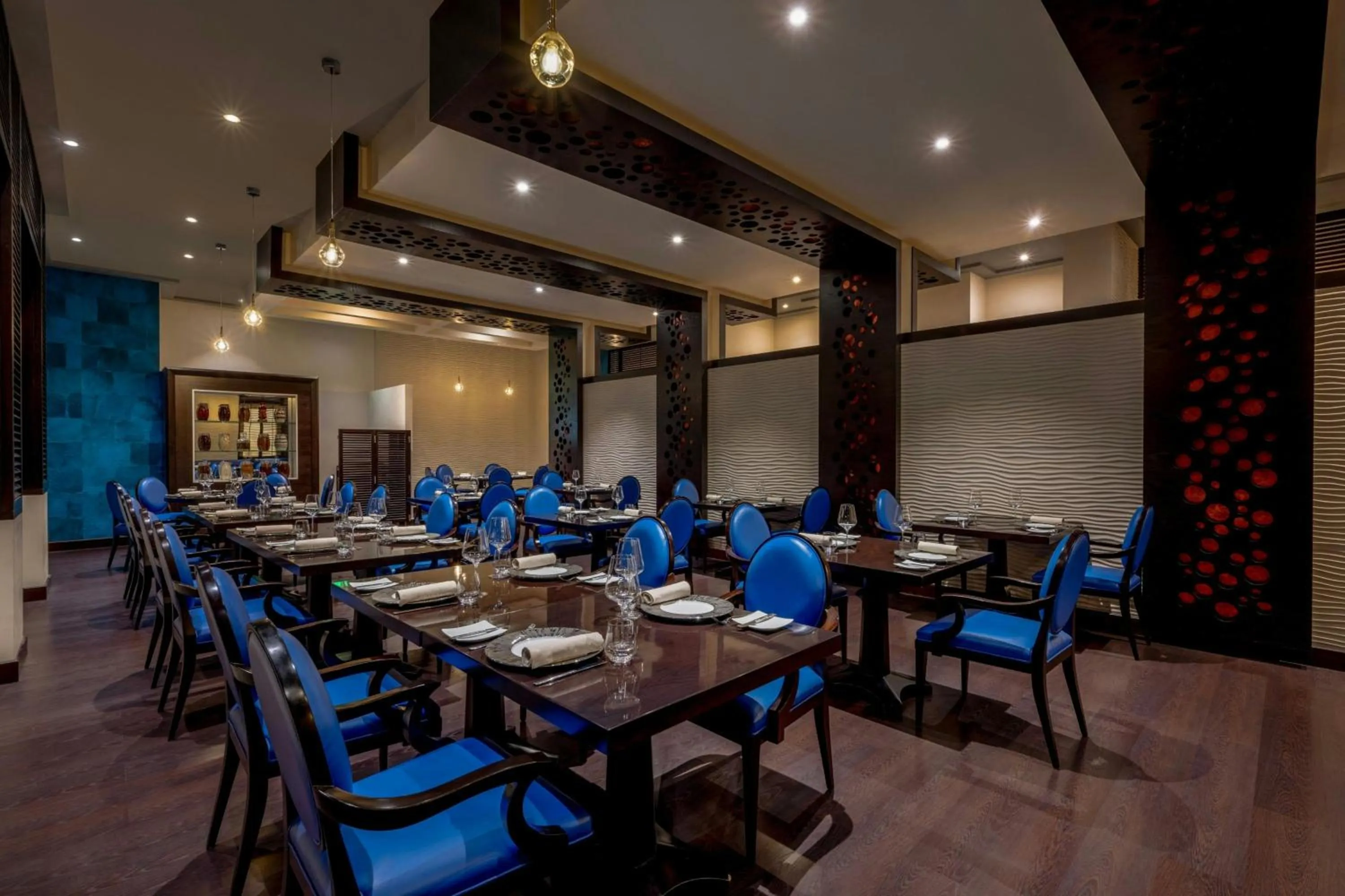 Restaurant/places to eat in Gulf Hotel Bahrain Convention and SPA