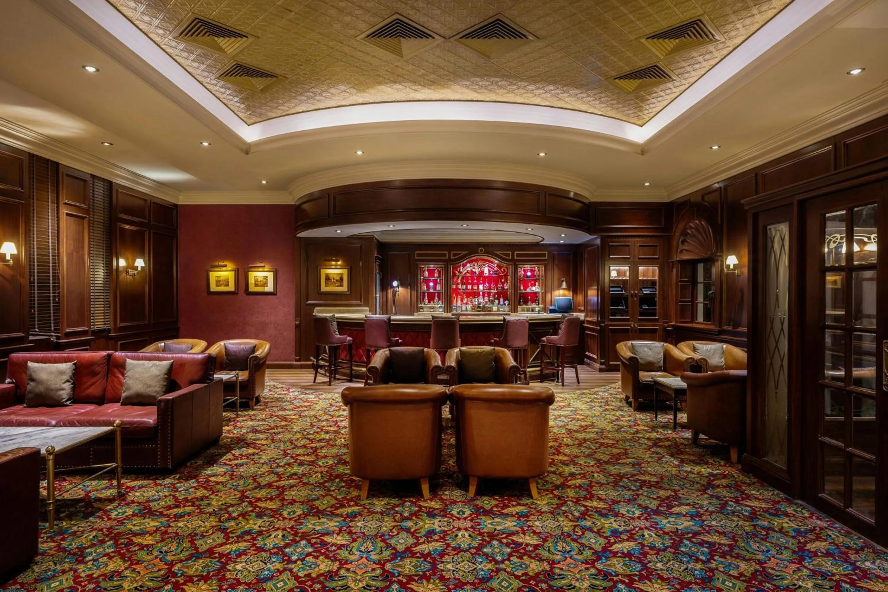 Lounge or bar in Gulf Hotel Bahrain Convention and SPA