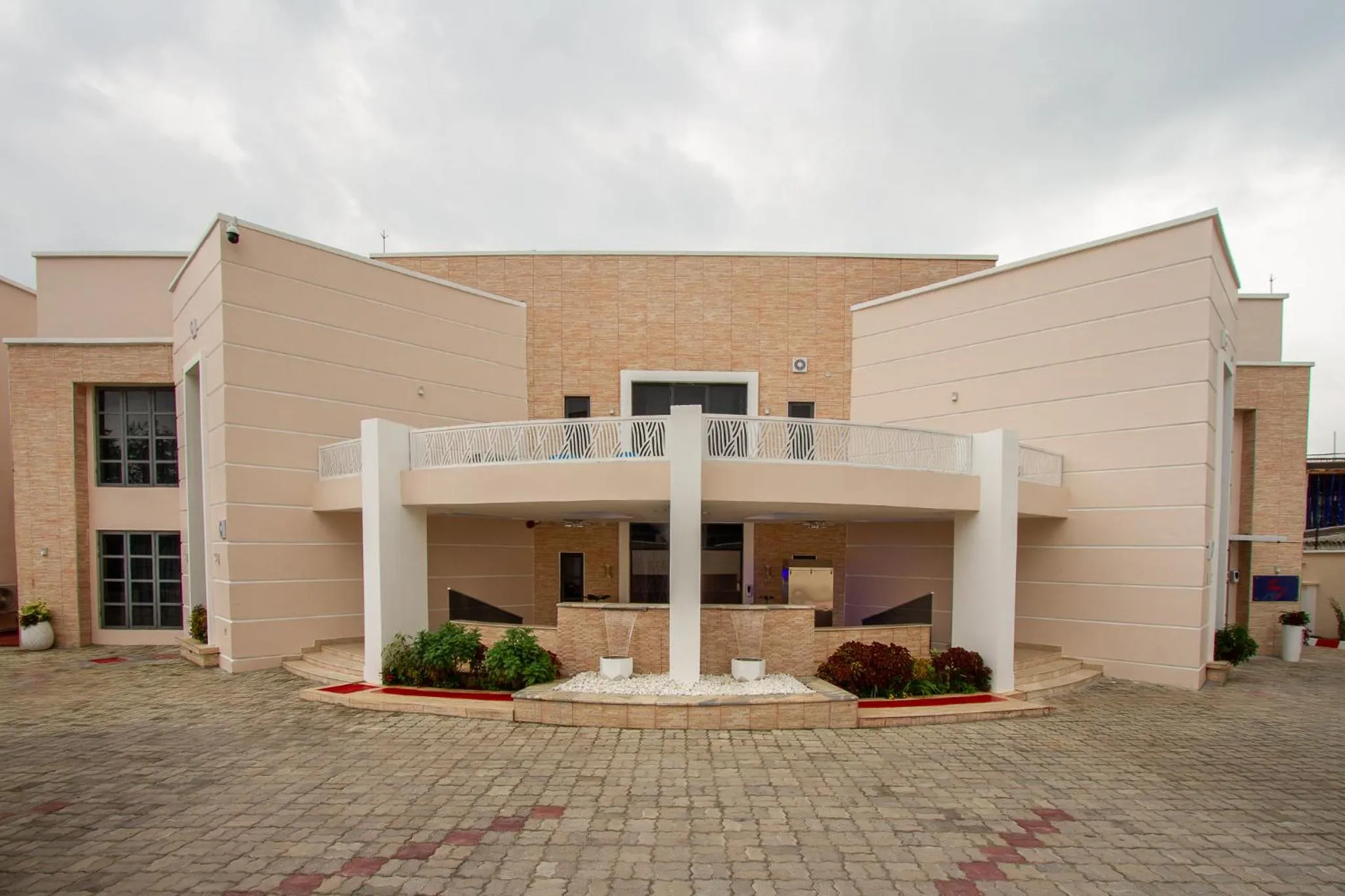 Property building in Hera