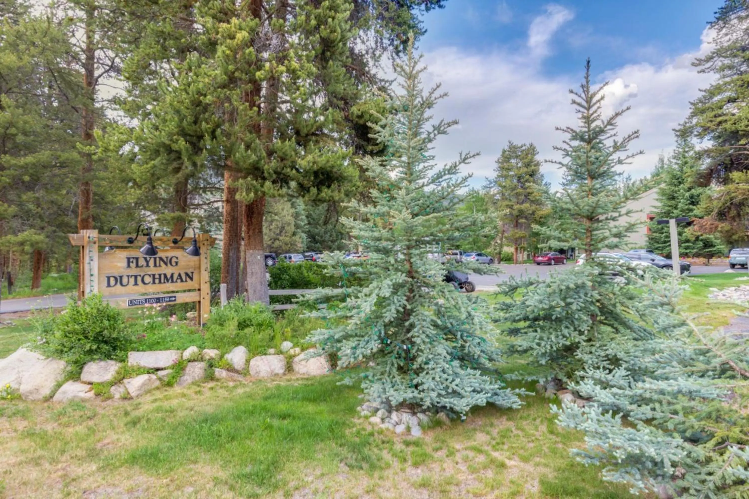 Property logo or sign in Flying Dutchman by Summit County Mountain Retreats