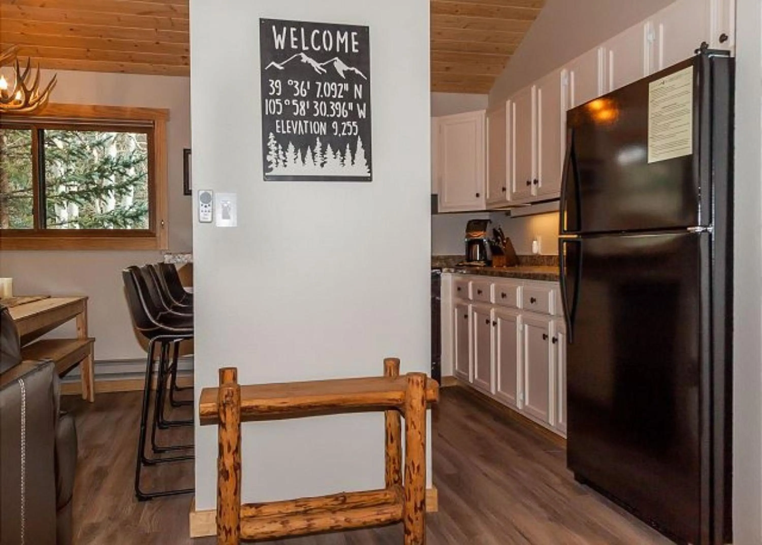 Kitchen or kitchenette in Flying Dutchman by Summit County Mountain Retreats