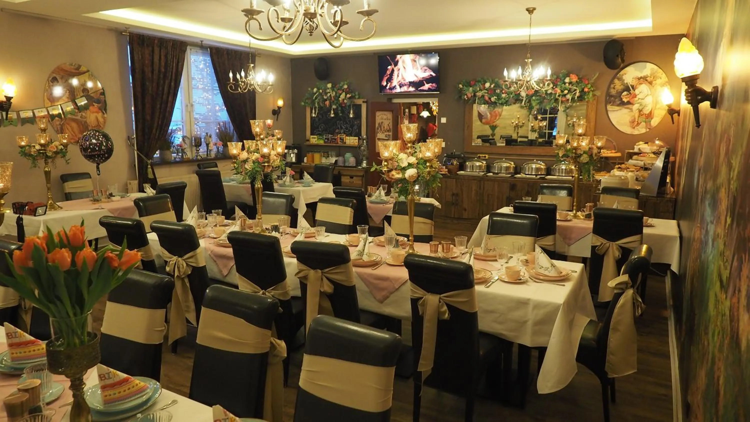 Restaurant/places to eat in The Little Britain Inn Themed Hotel One of a Kind In Europe