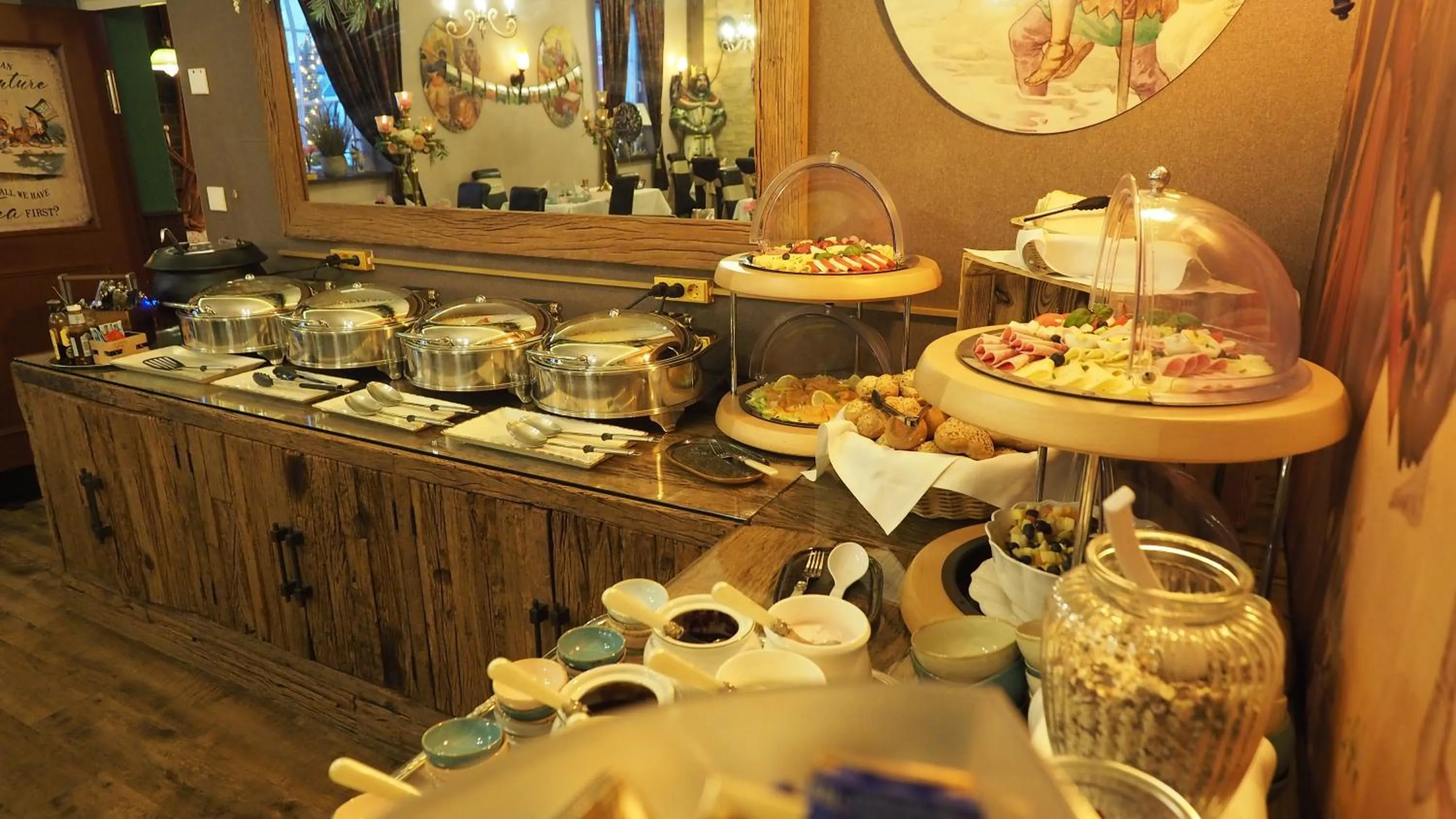 Restaurant/places to eat in The Little Britain Inn Themed Hotel One of a Kind In Europe