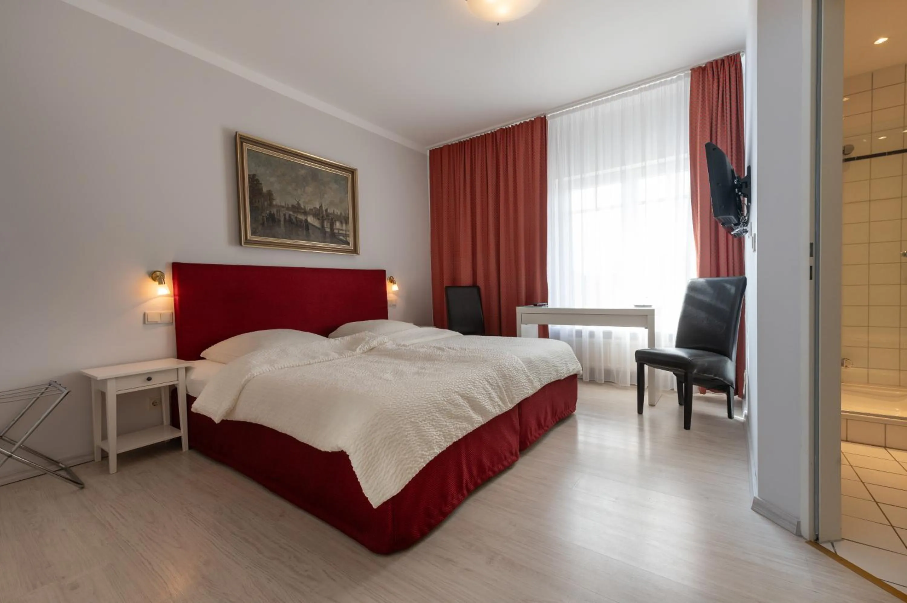 Photo of the whole room, Bed in Niebüller Hof