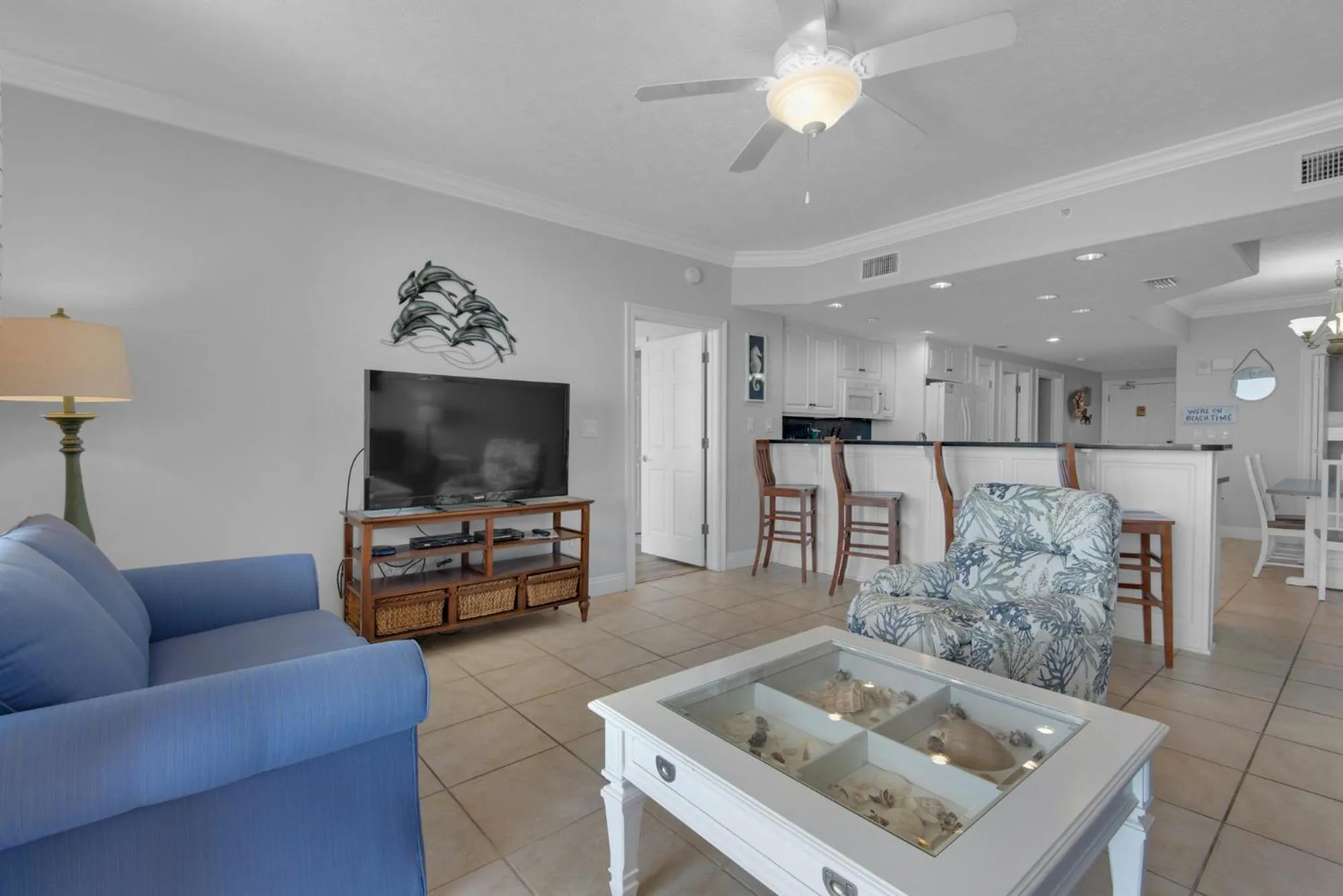 Living room in Treasure Island 0207