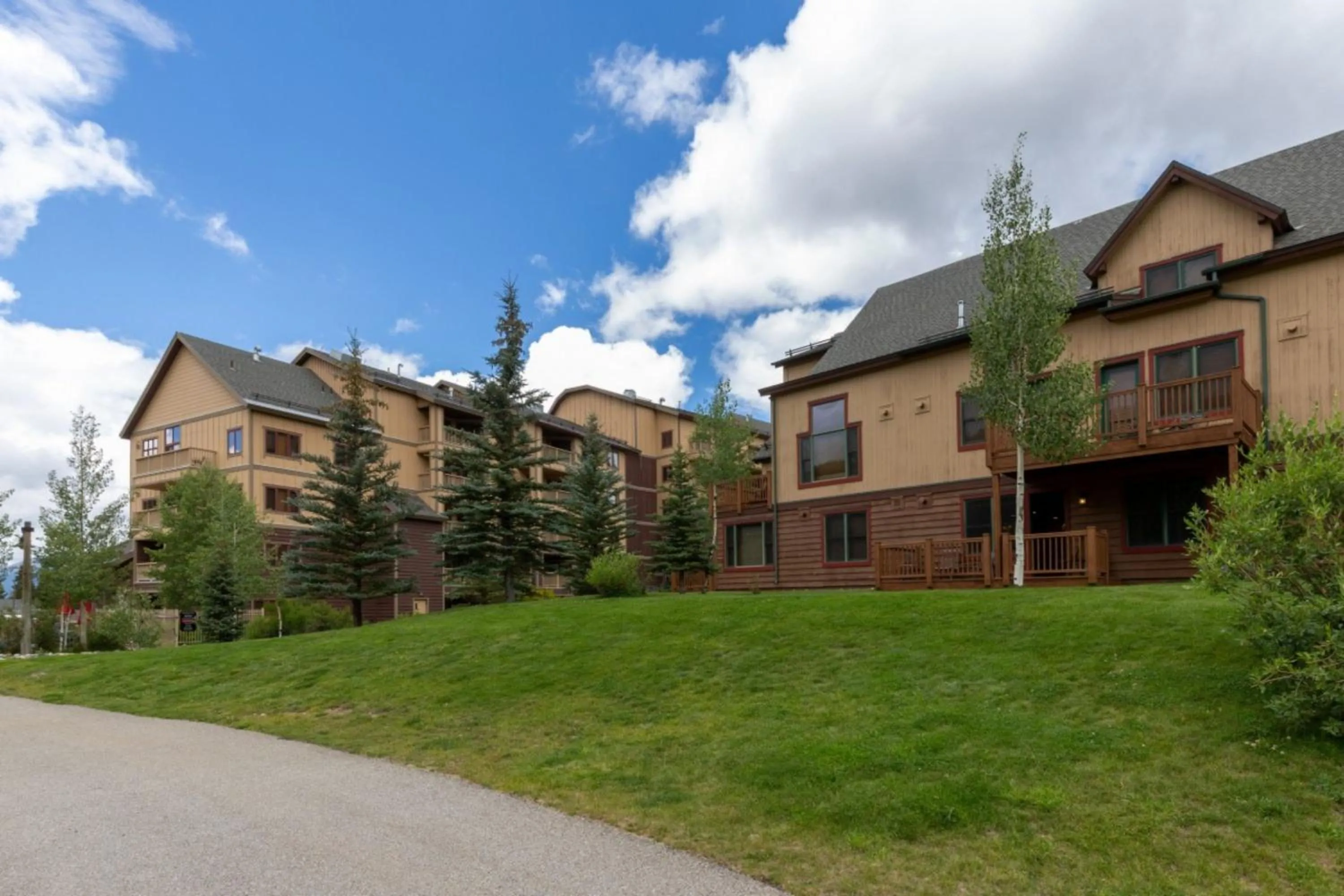 Property building in Red Hawk Townhomes by Summit County Mountain Retreats