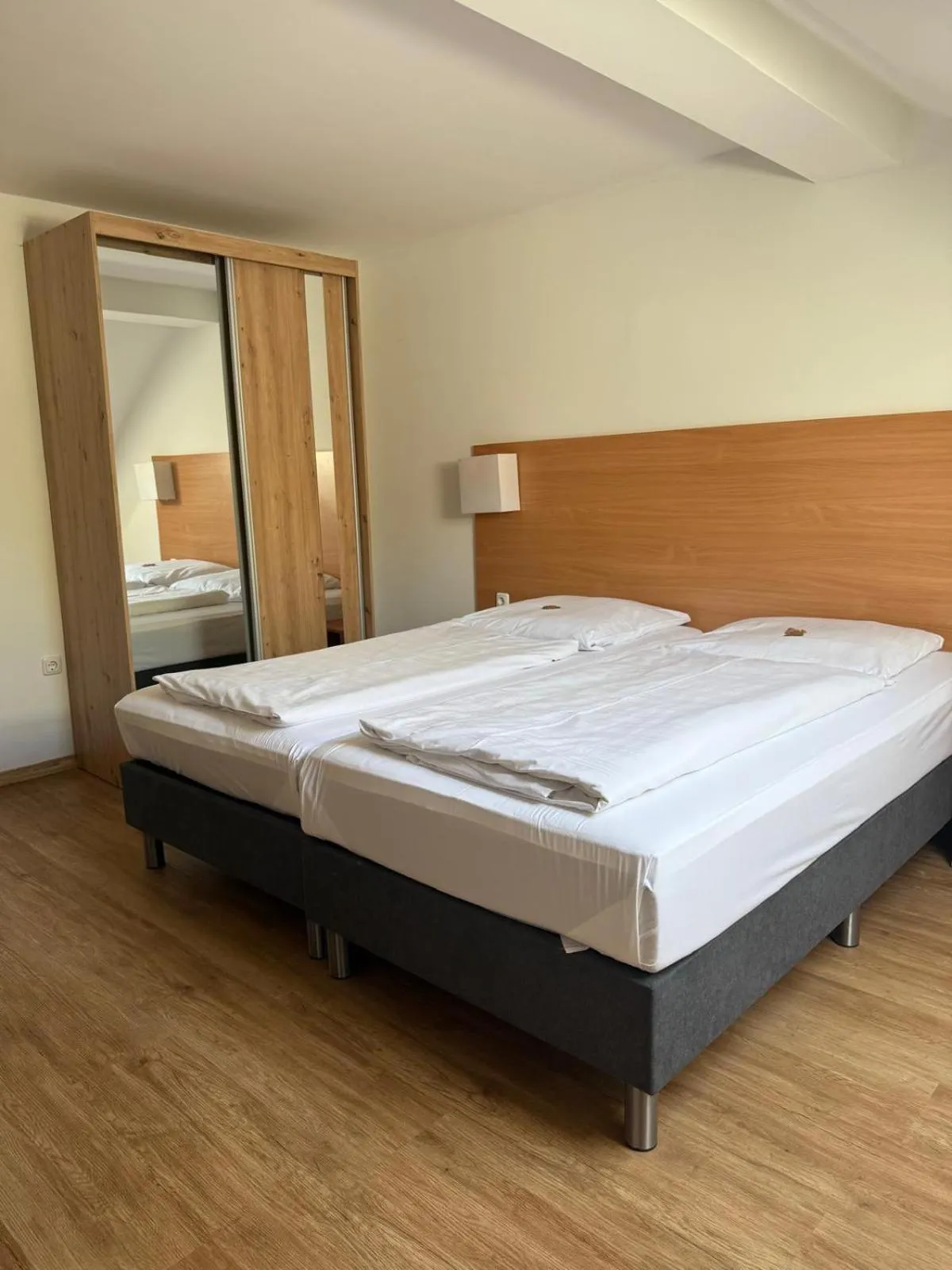 Bed in Stadt-Gut-Hotel Zum Rathaus