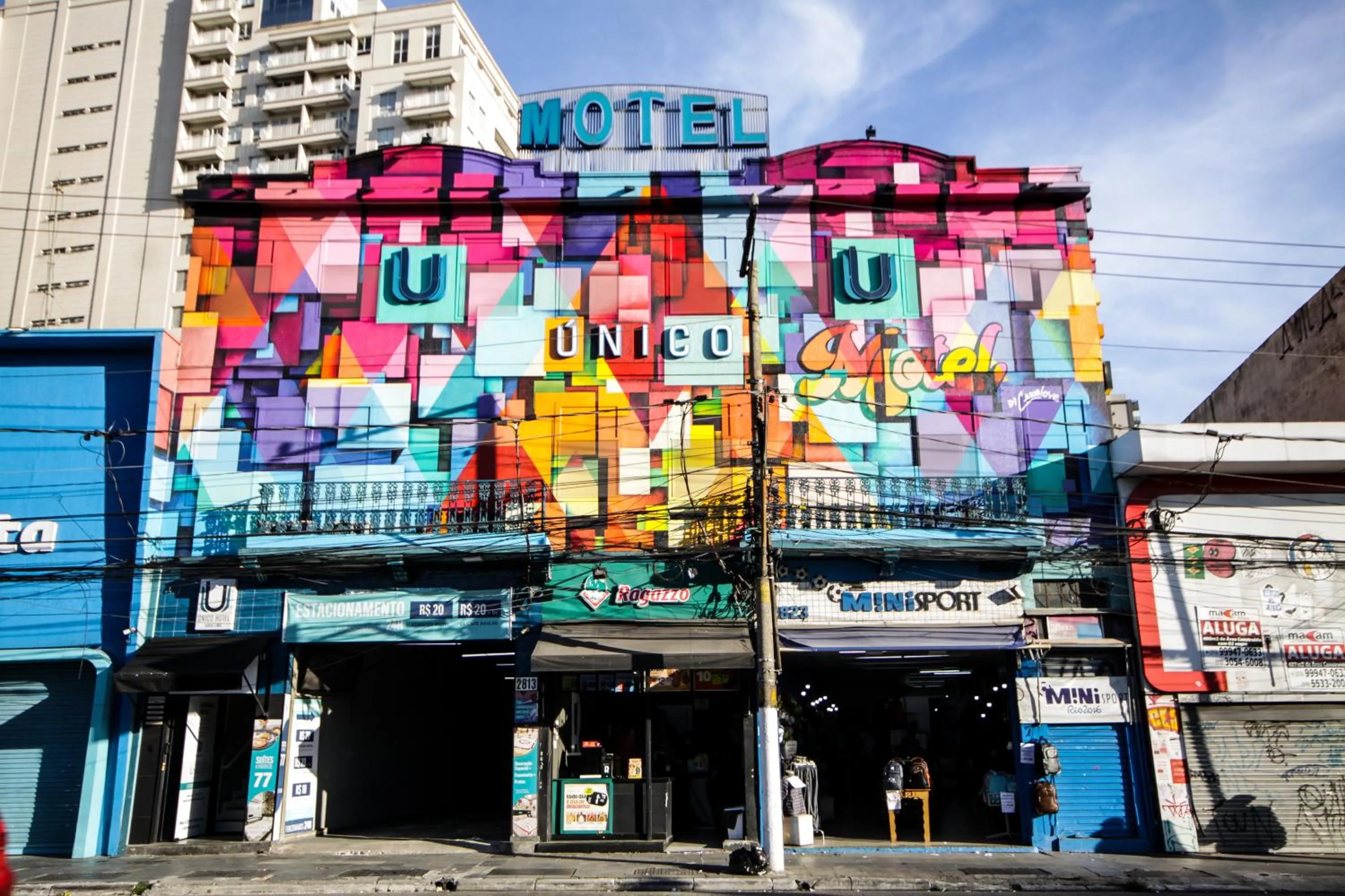 Property building in Único Motel Faria Lima