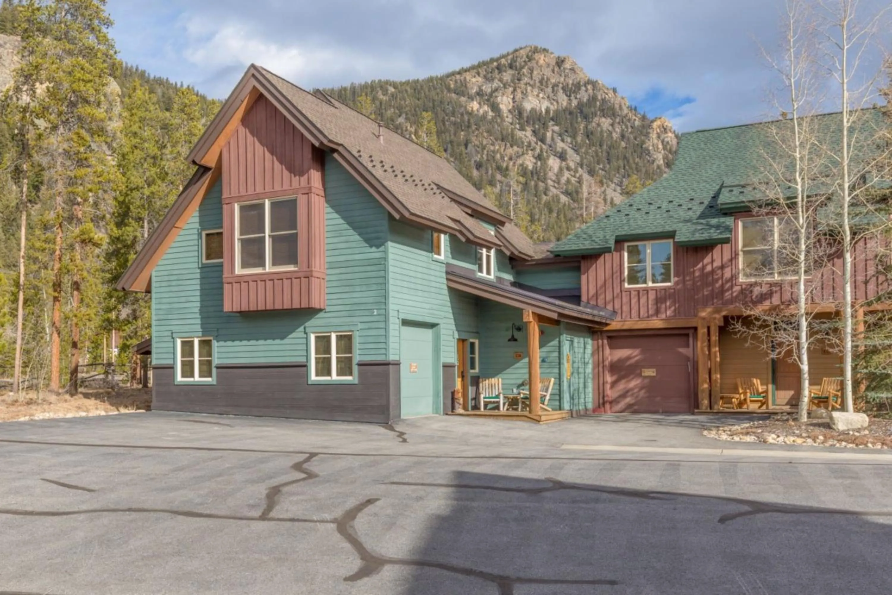 Property building in Ski Tip by Summit County Mountain Retreats
