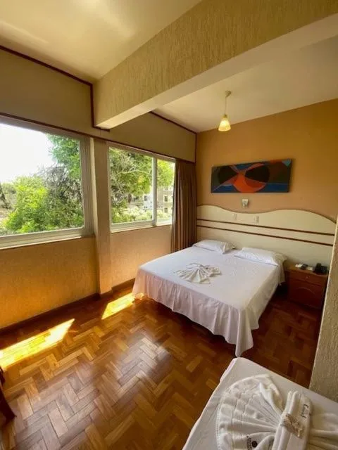 Photo of the whole room, Bed in Hotel Cataguases