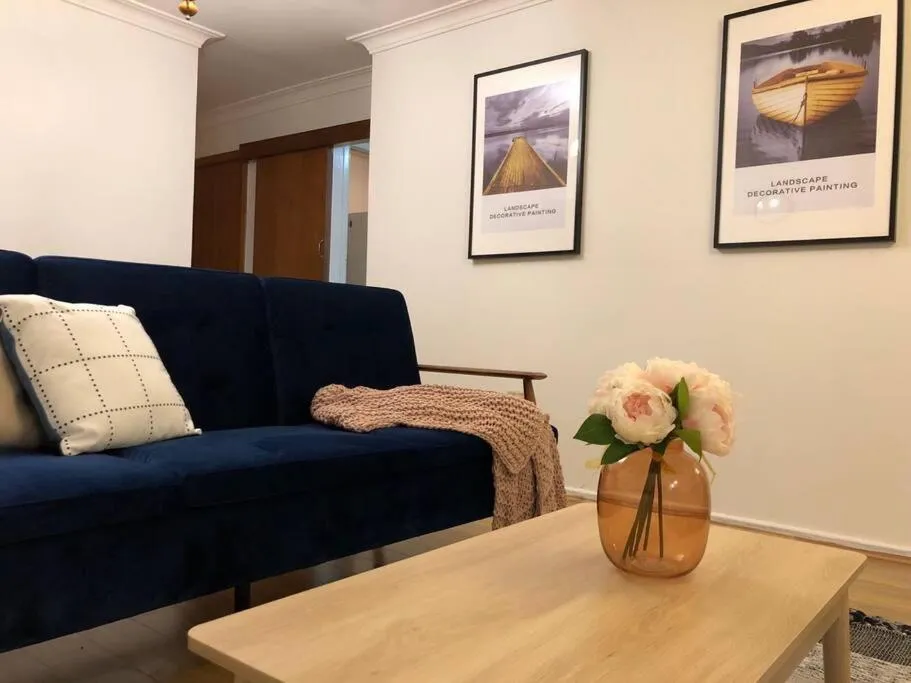 CAMPBELLTOWN HOLIDAY HOME 3 BED + FREE PARKING NCA039