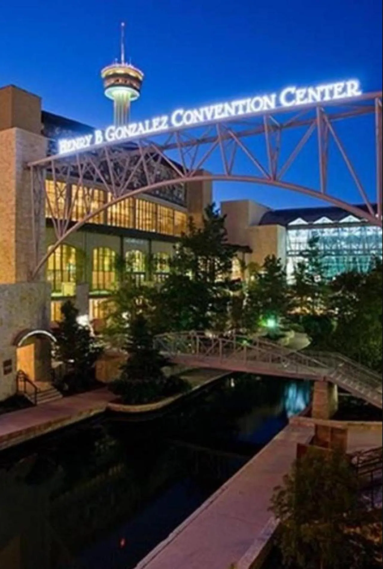 City view in Classic 1br/1ba Charming Apt w/ Modern Upgrades