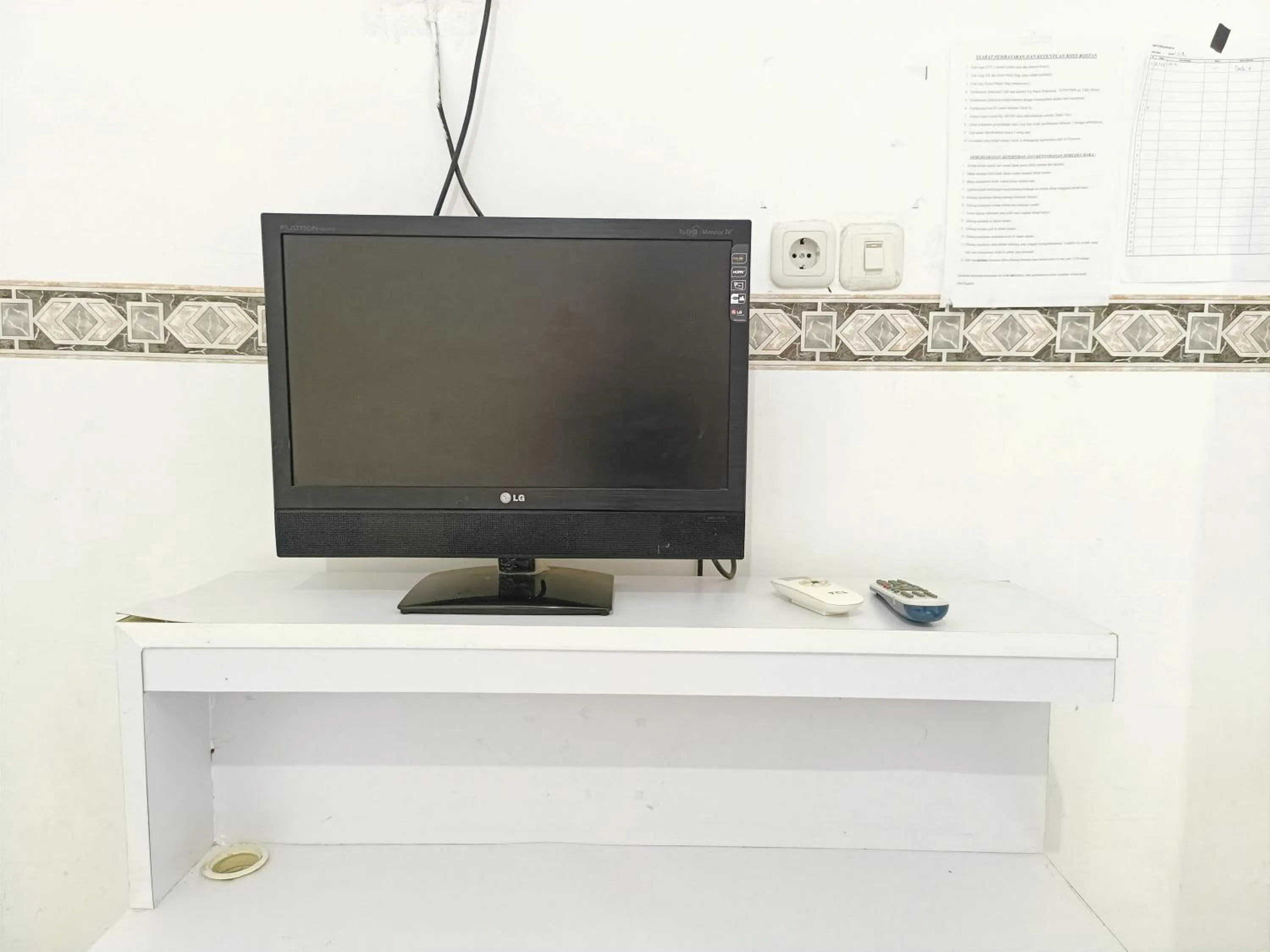 TV and multimedia in Bumi Merpati Residence Makassar Mitra RedDoorz