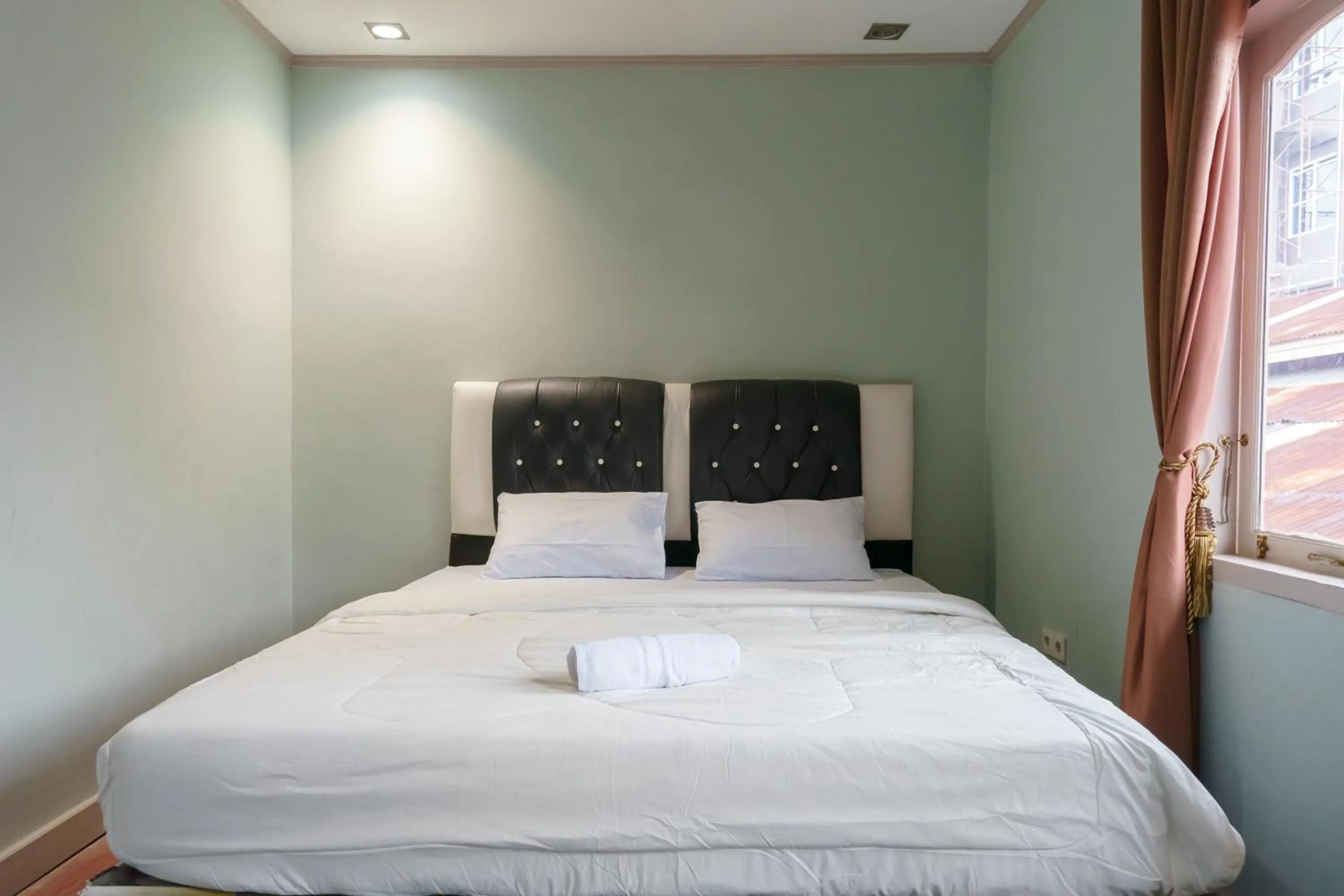 Bedroom, Bed in Asokatama Residence Syariah Mitra RedDoorz