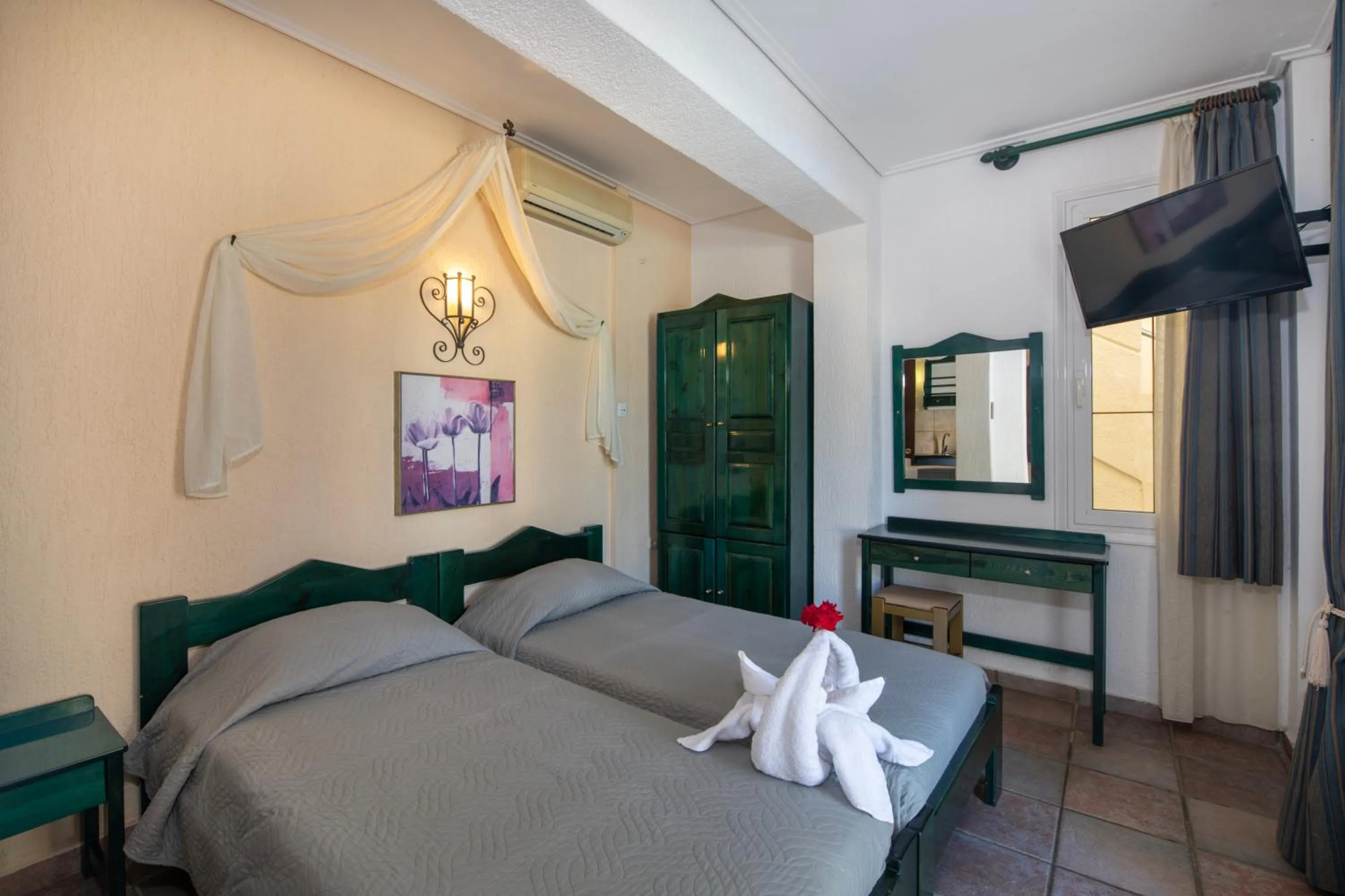 Bed in Castle Suites Hotel