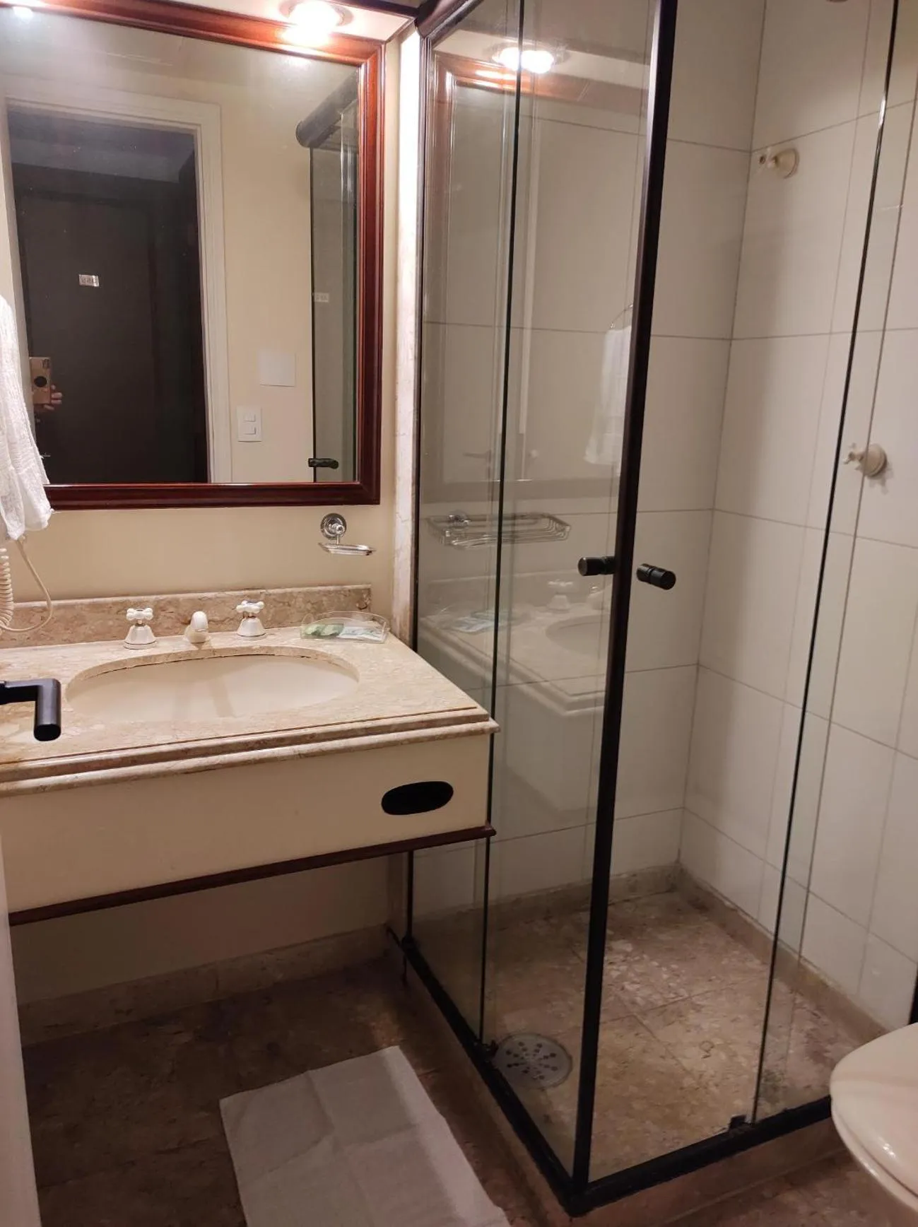 Bathroom in The Time Flat - Berrini - 200 metros do WTC