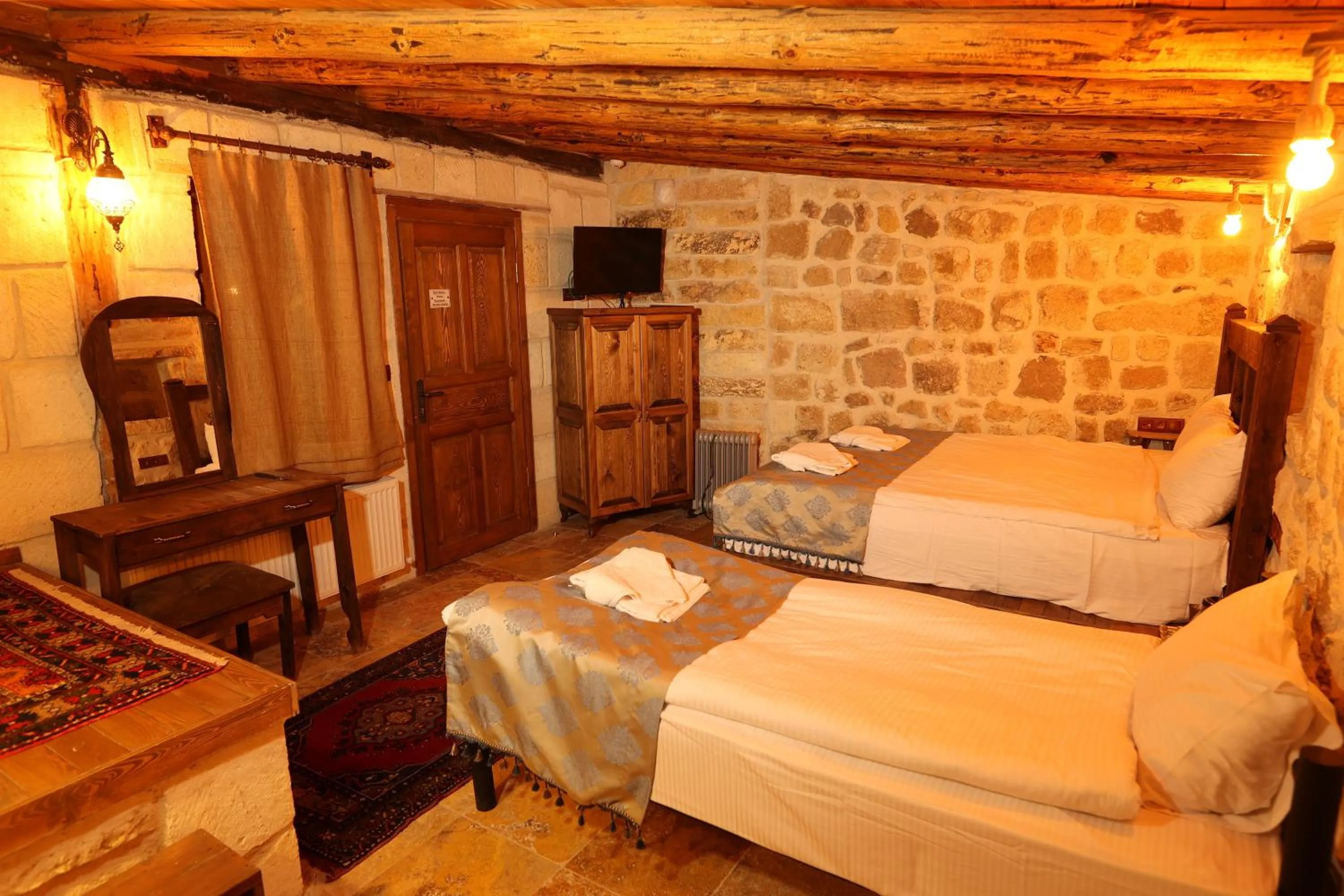 Bedroom, Bed in Zanta Suite Hotel