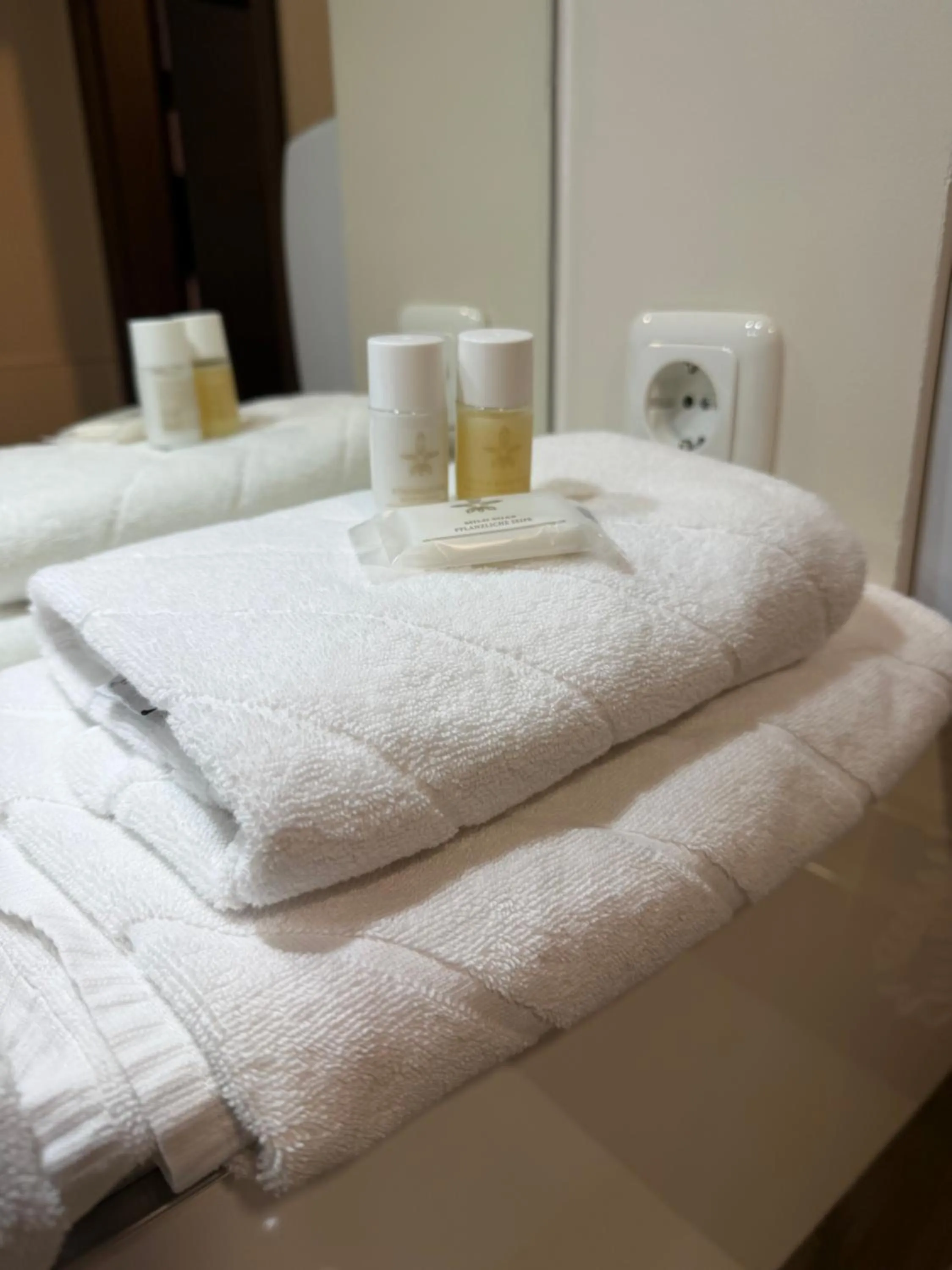 Bed in Ata Hotel - Self Check-in