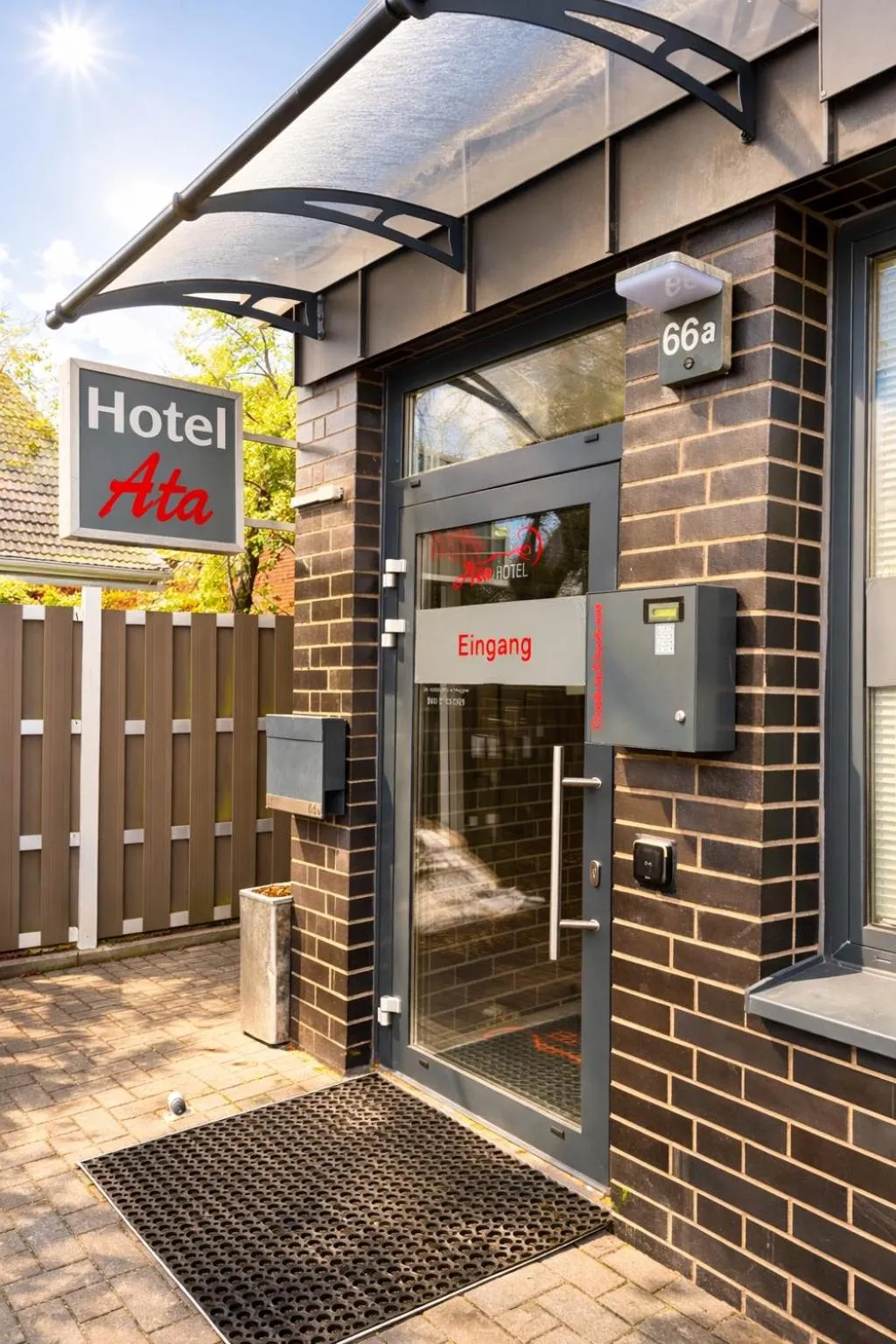 Ata Hotel - Self Check-in