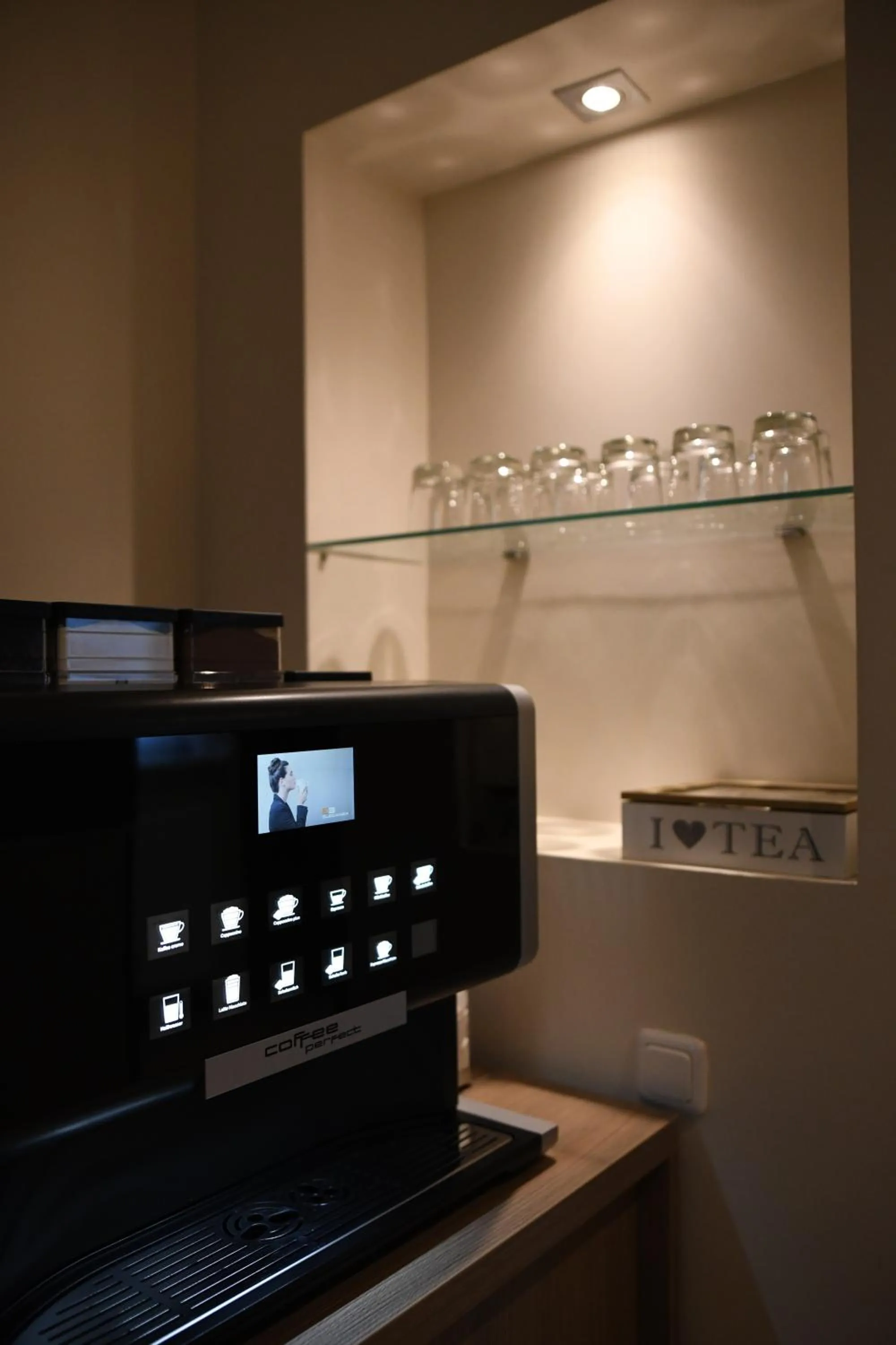 Coffee/tea facilities in Ata Hotel - Self Check-in