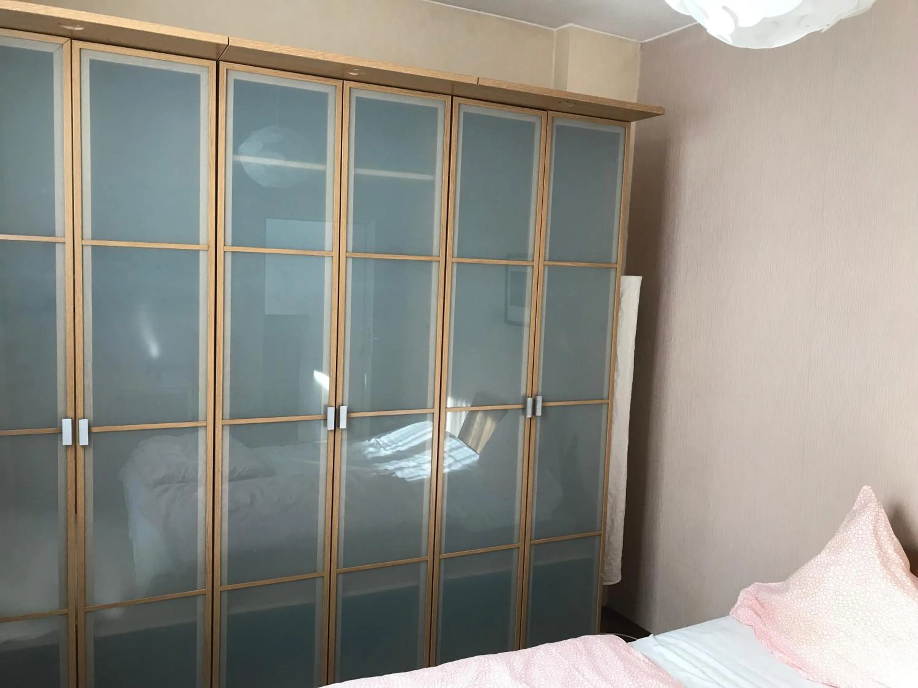 Bed in Balthasar Neumann Speiserei & Gästehaus - Zentrum Brühl -E-Ladestation, nähe Phantasialand