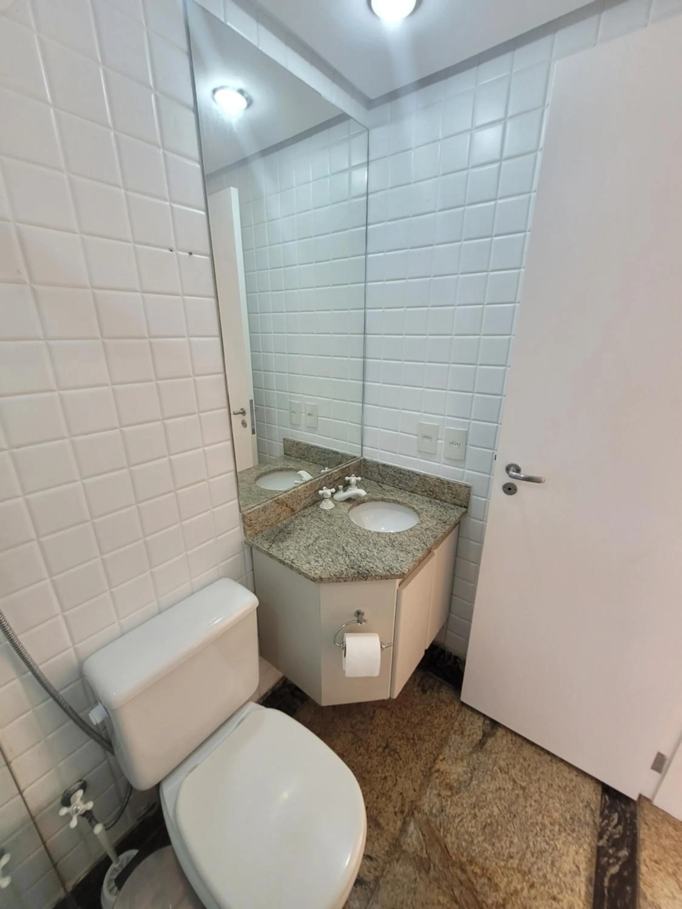 Shower in LAKE SIDE - VISTA DO LAGO