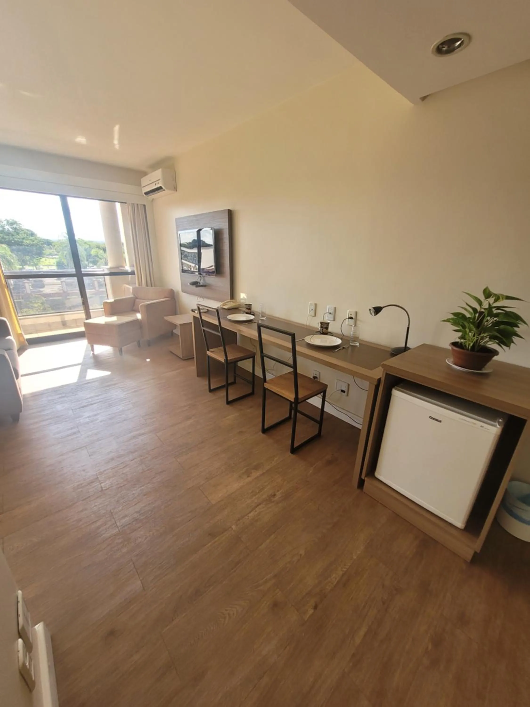 Photo of the whole room in LAKE SIDE - VISTA DO LAGO