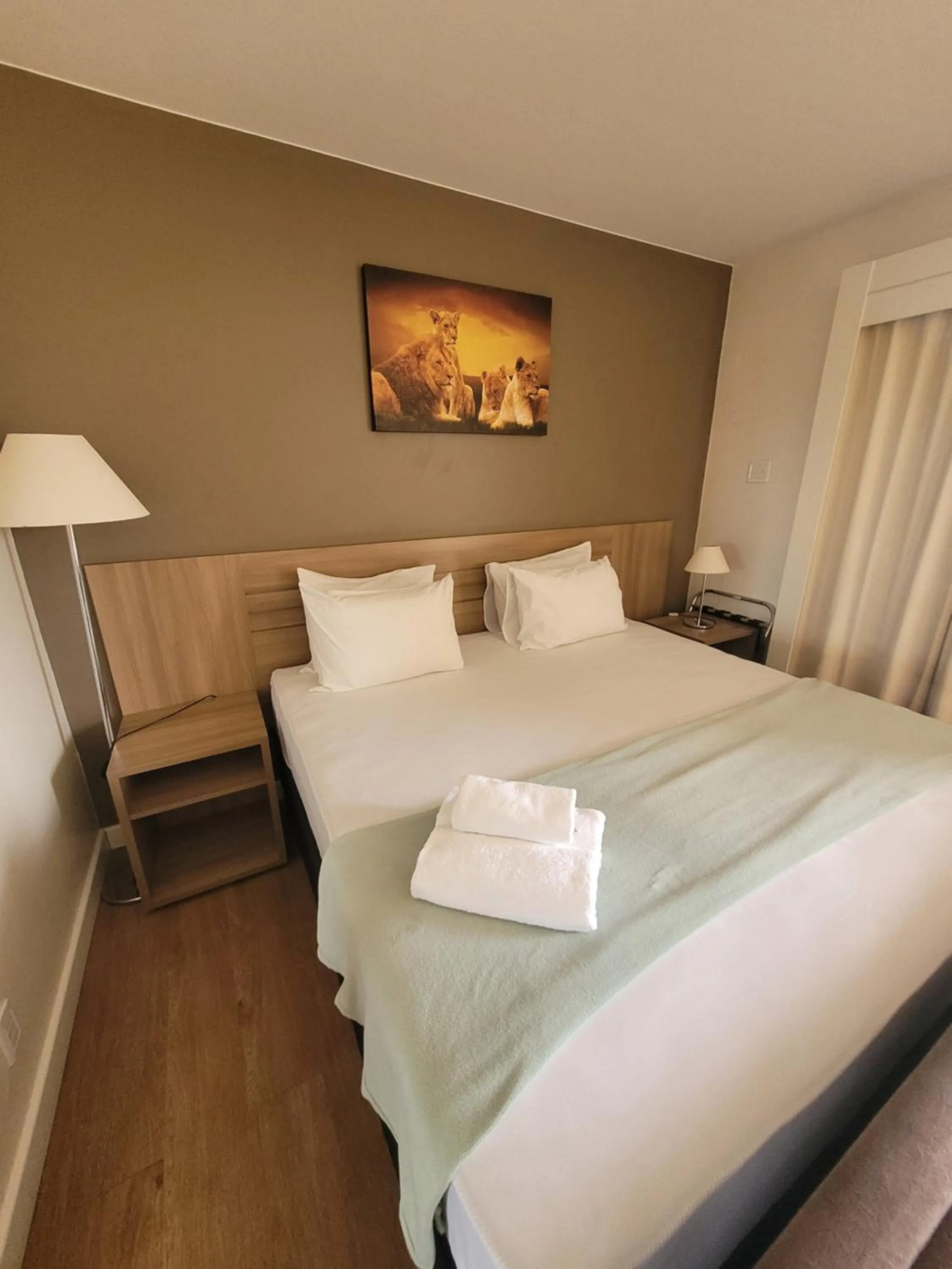 Bed in LAKE SIDE - VISTA DO LAGO