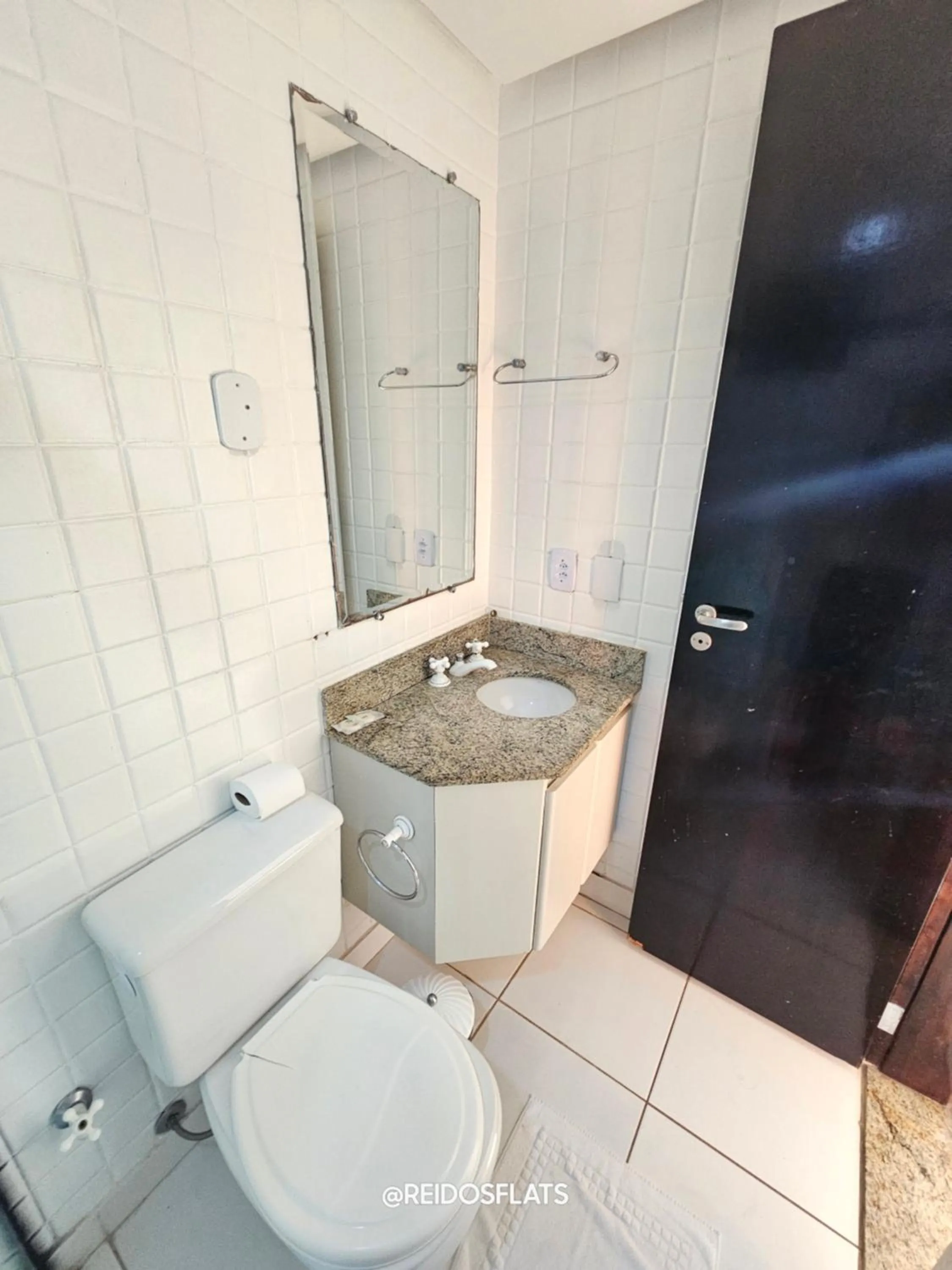 LAKE SIDE - VISTA DO LAGO