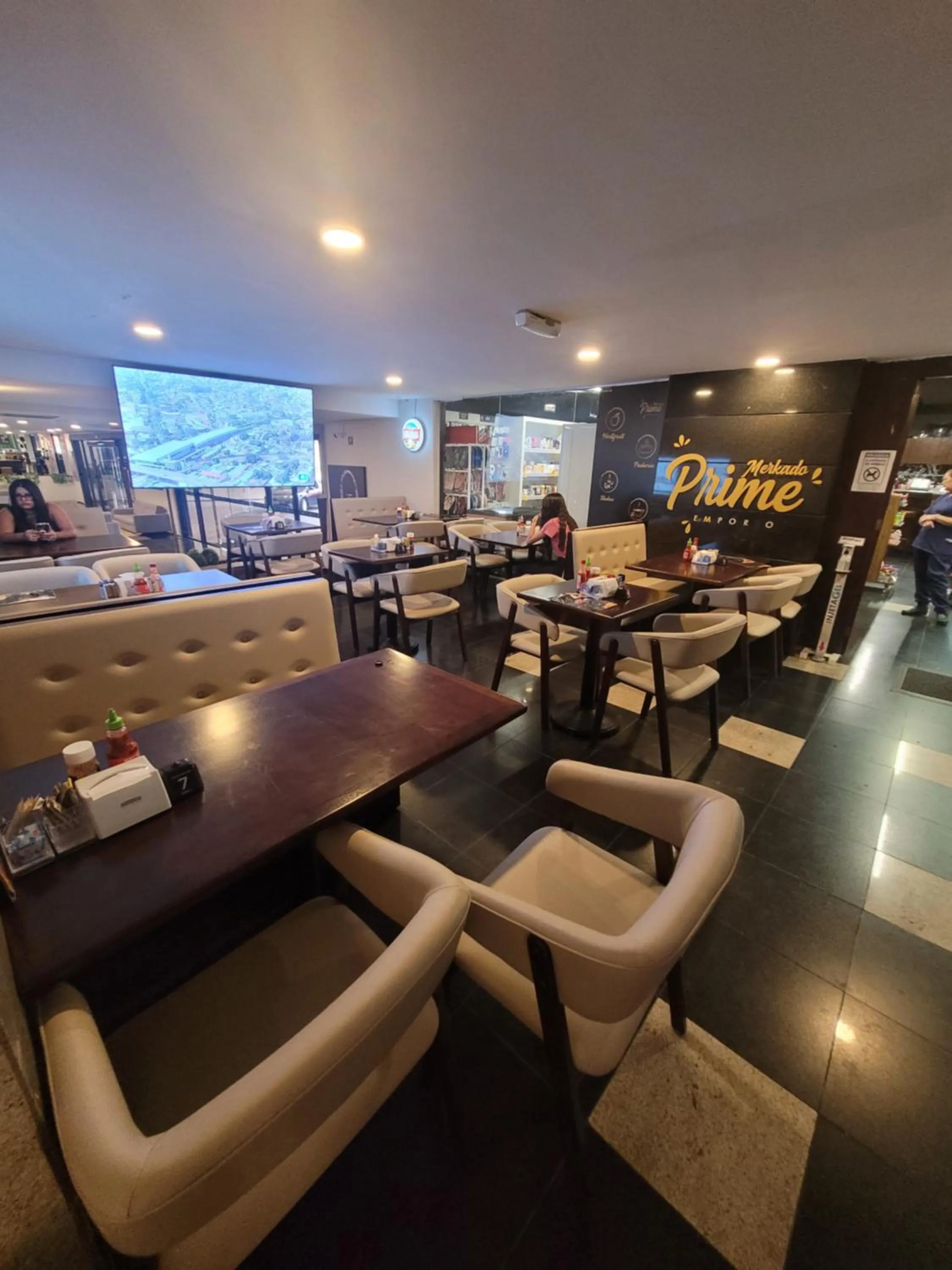 Restaurant/places to eat in LAKE SIDE - VISTA DO LAGO